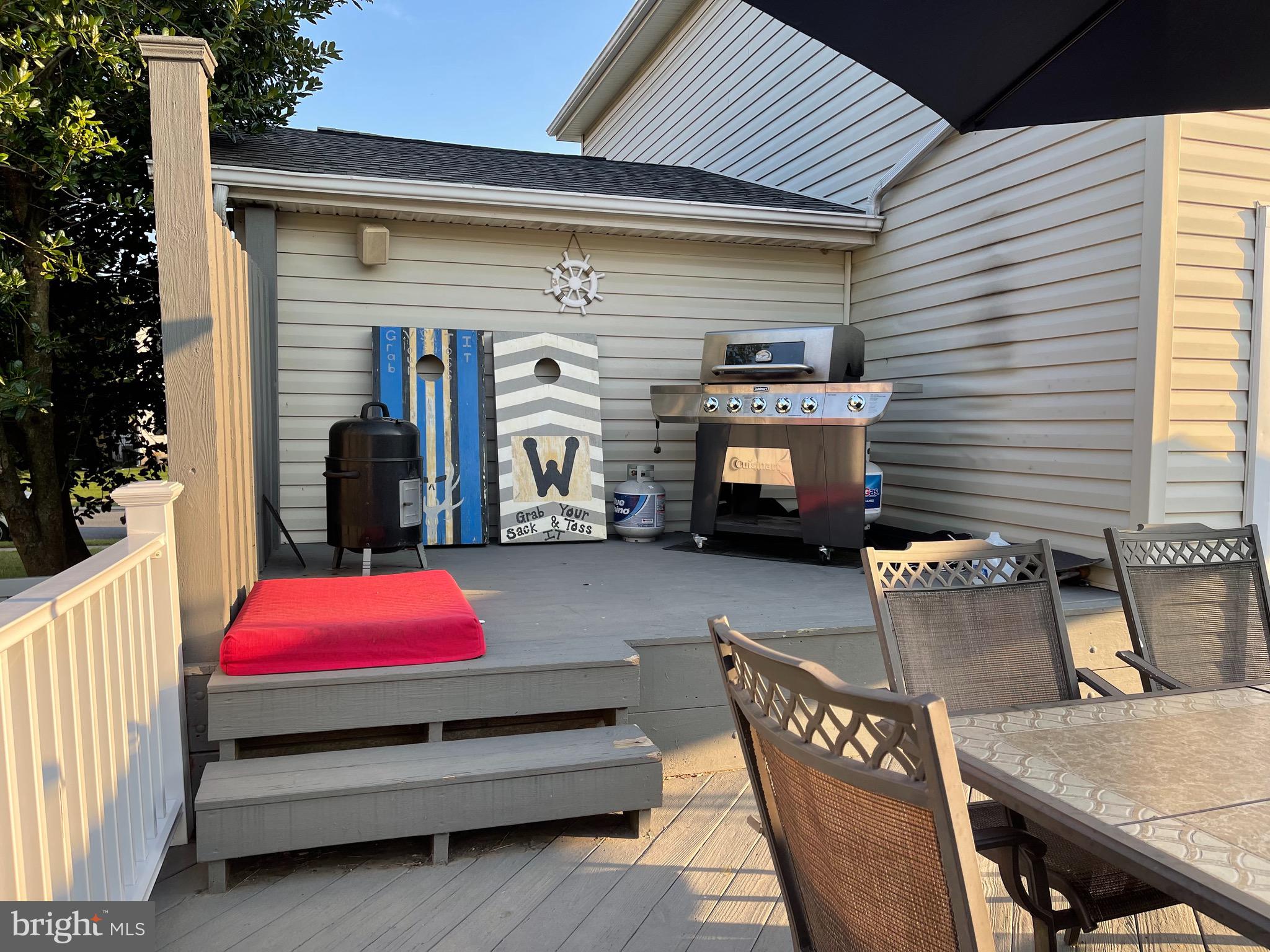 BEACHWOOD ESTATES - Residential