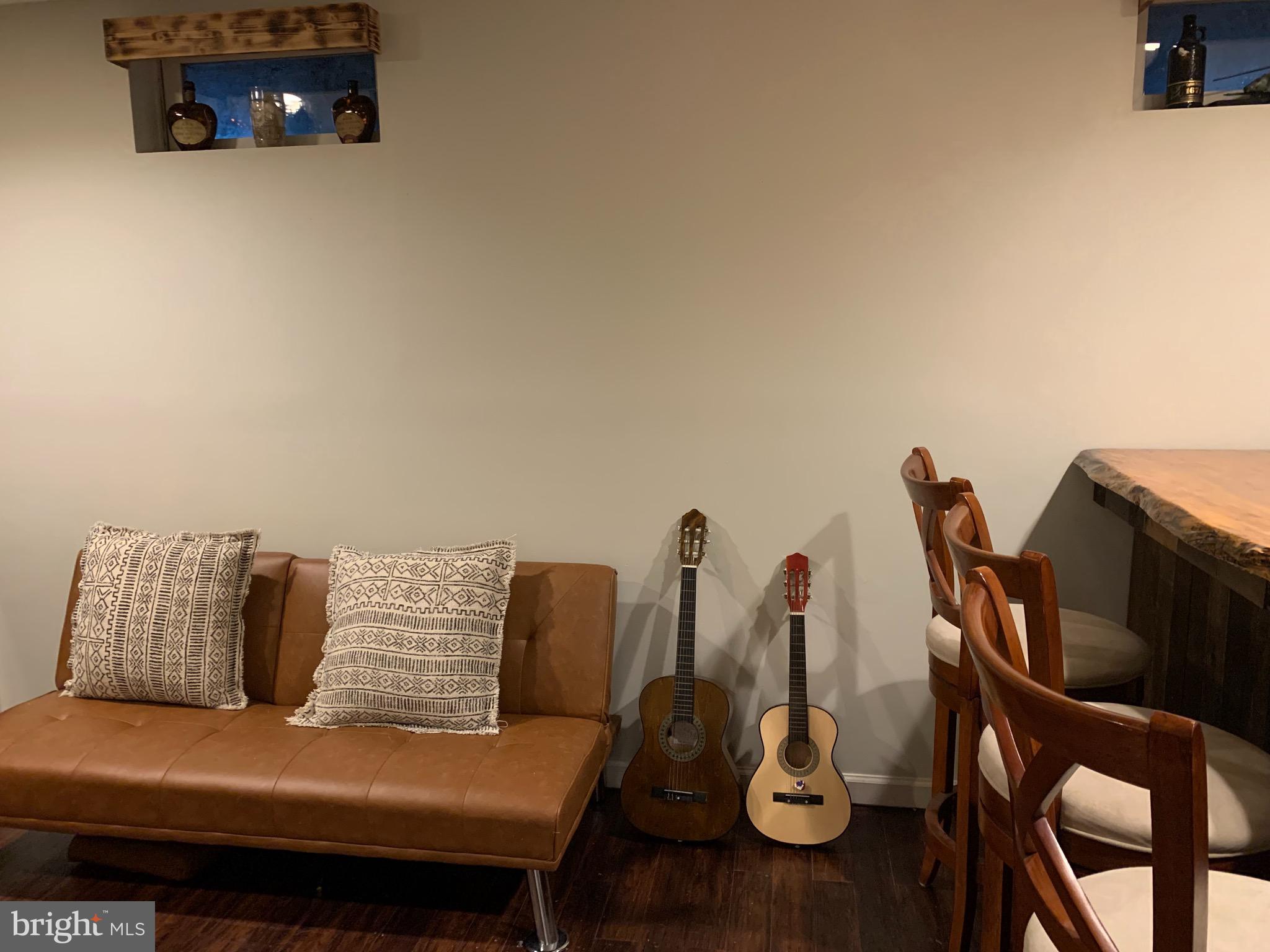 BEACHWOOD ESTATES - Residential