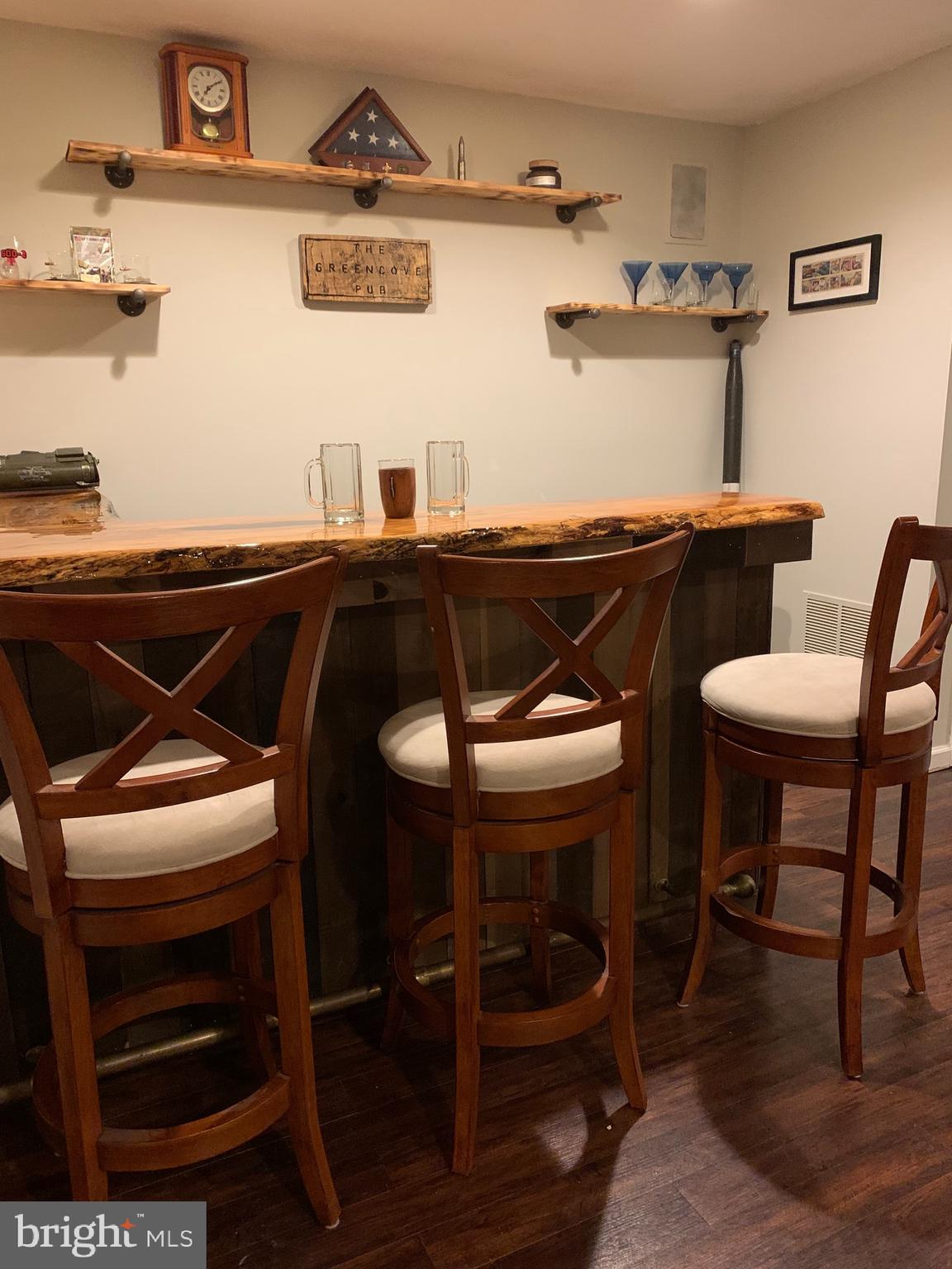 BEACHWOOD ESTATES - Residential