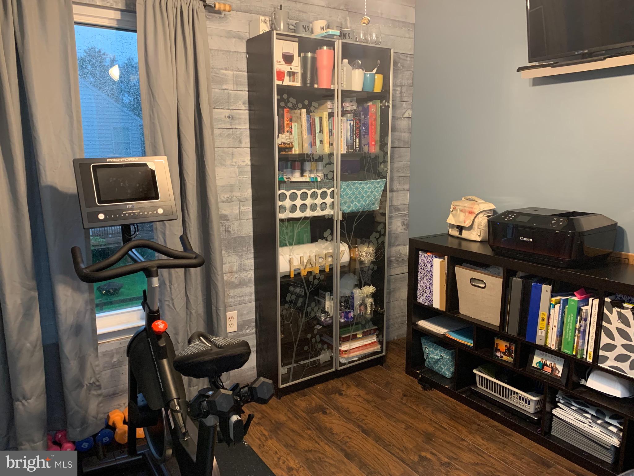 BEACHWOOD ESTATES - Residential