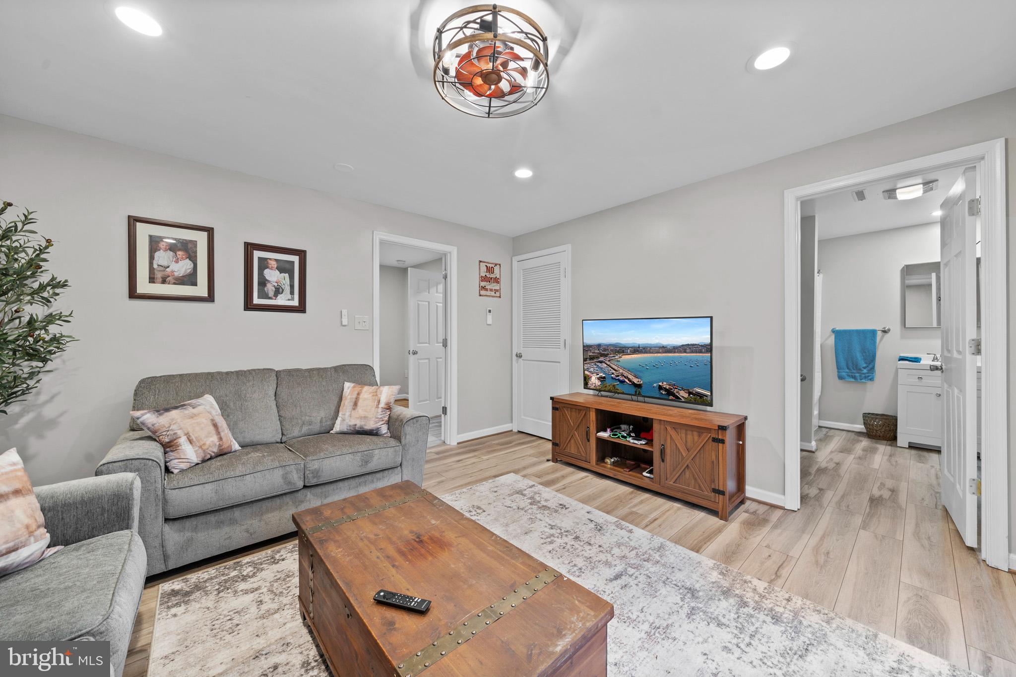 SMITHS PURCHASE - Residential