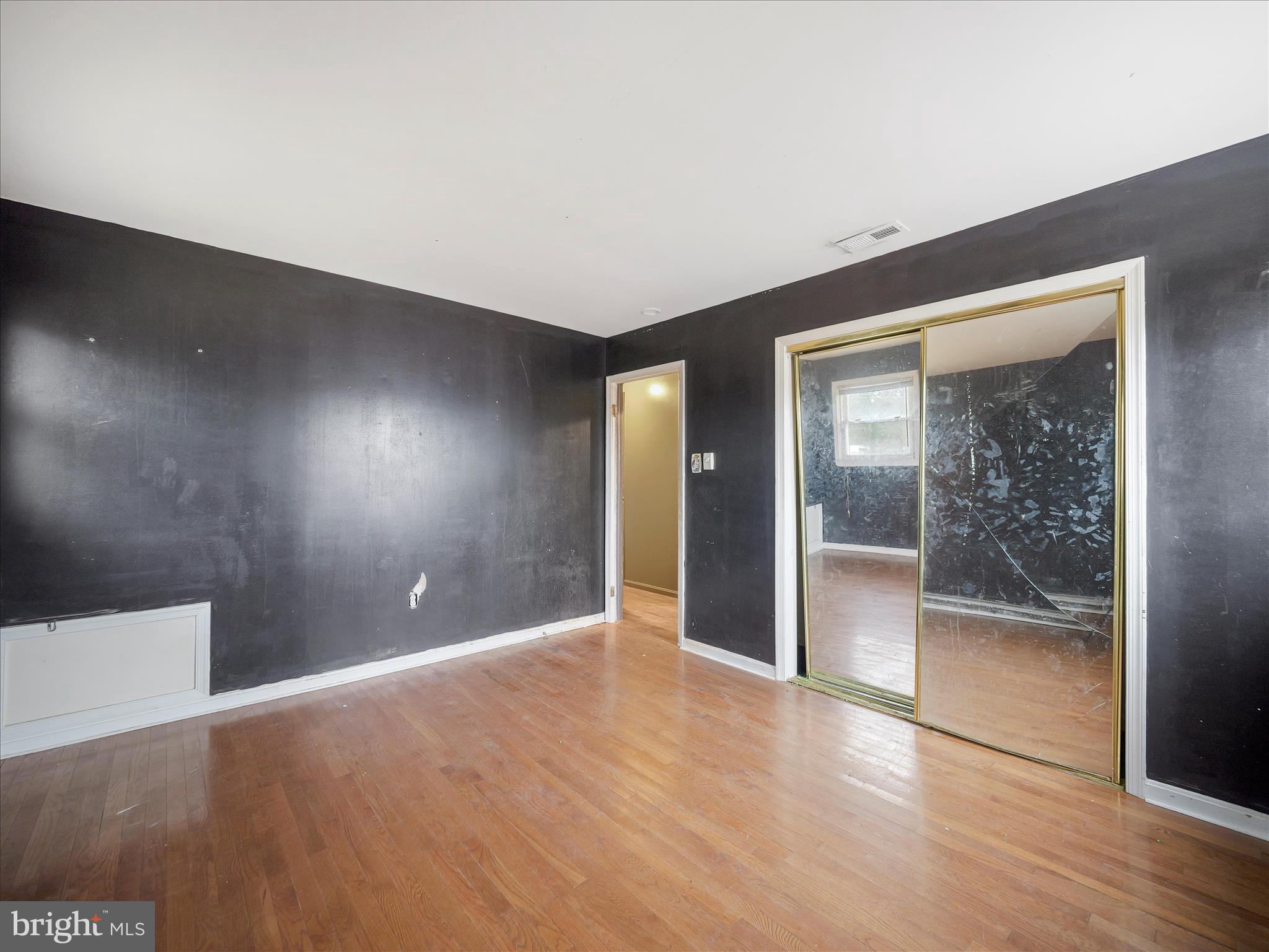 GREENBERRY HILLS - Residential