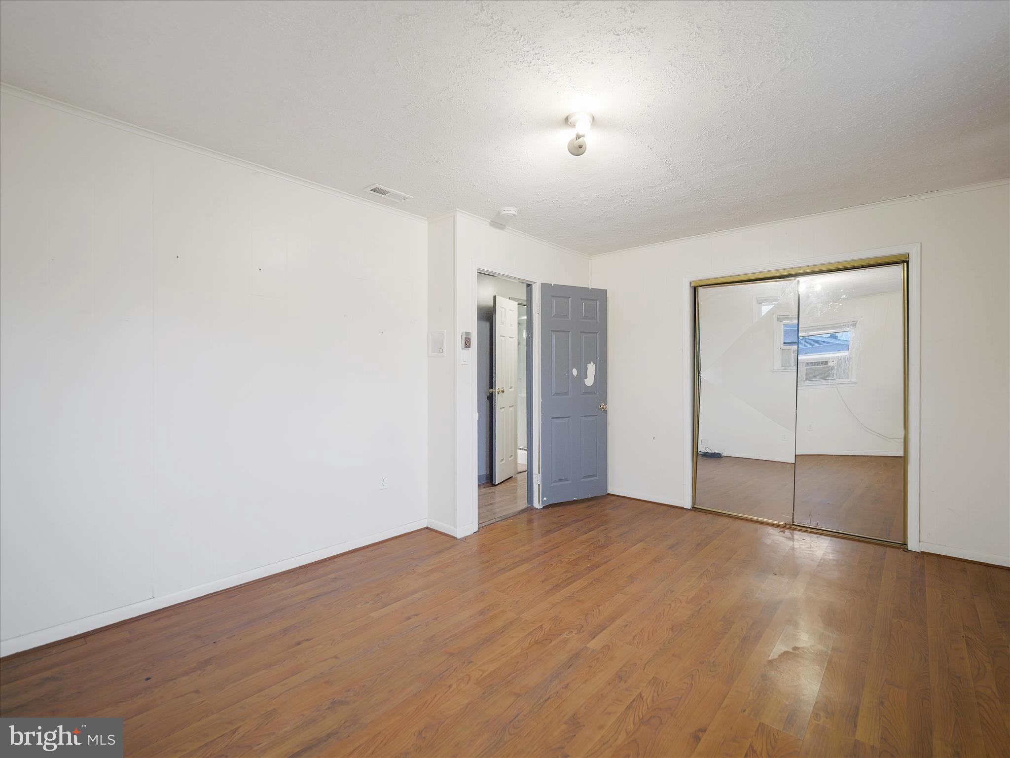 GREENBERRY HILLS - Residential