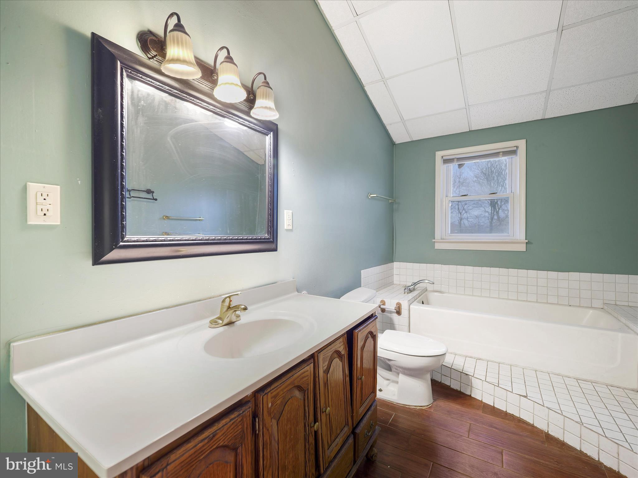 GREENBERRY HILLS - Residential