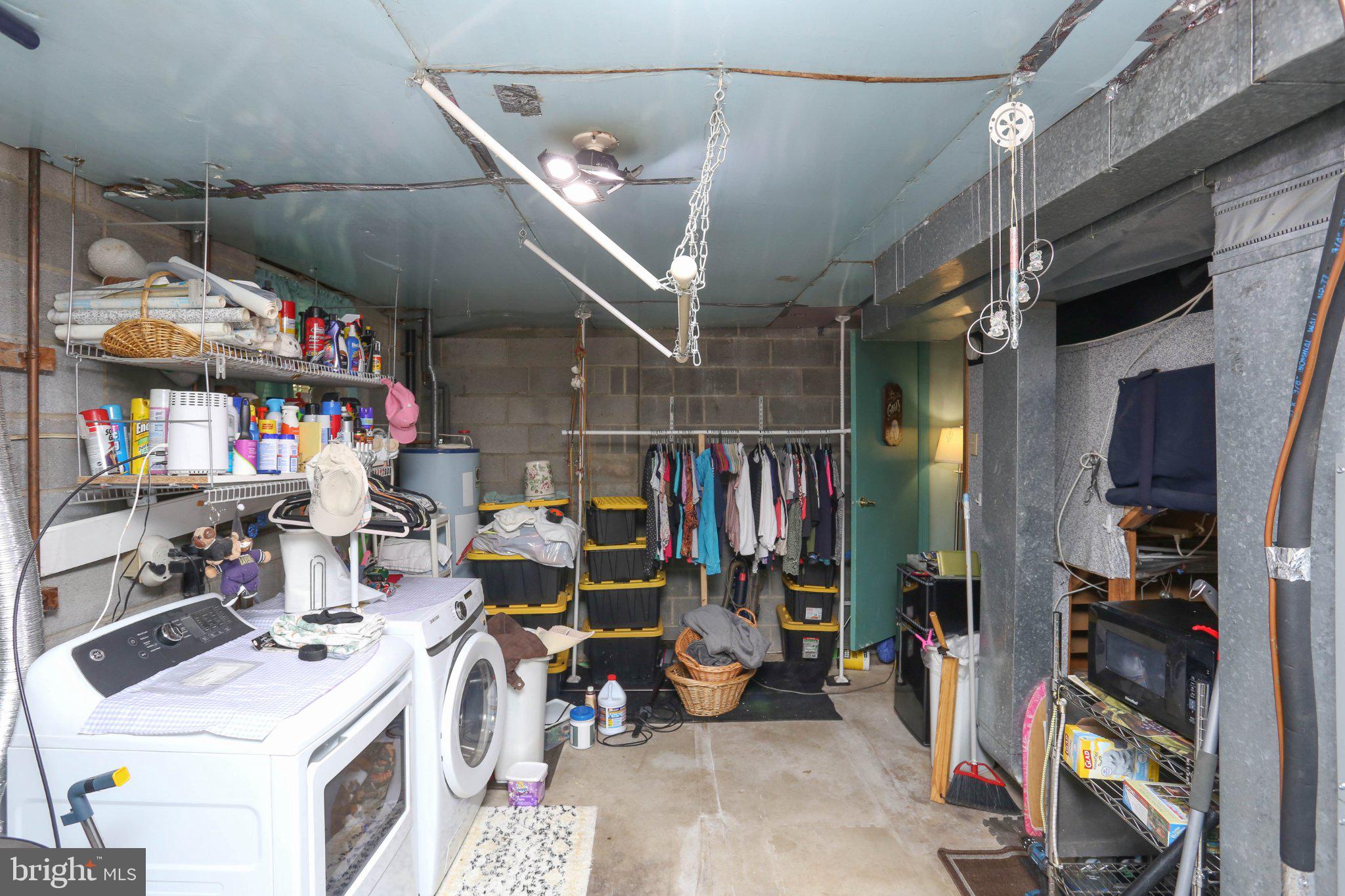 ELIZABETHS LANDING - Residential