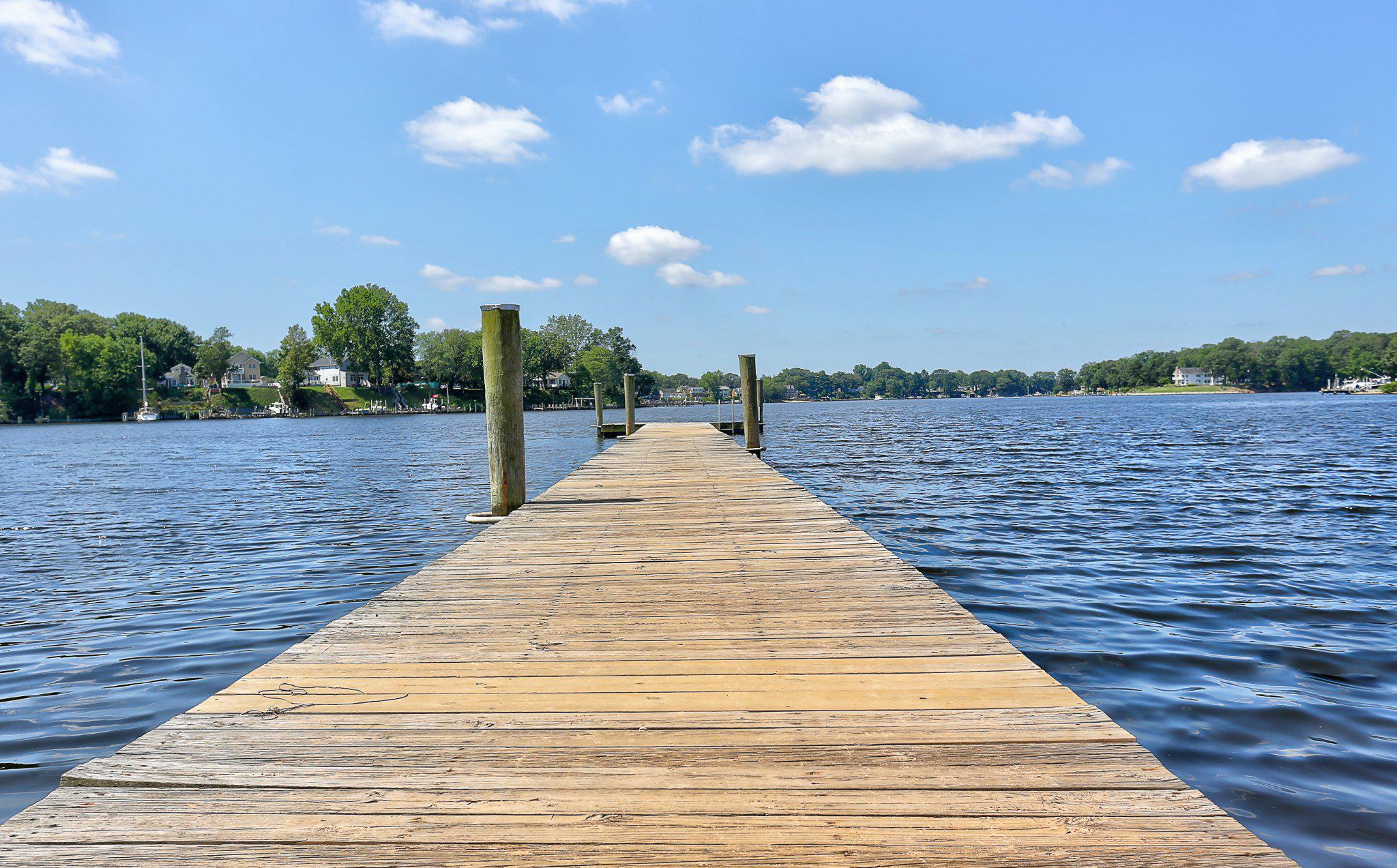 ELIZABETHS LANDING - Residential