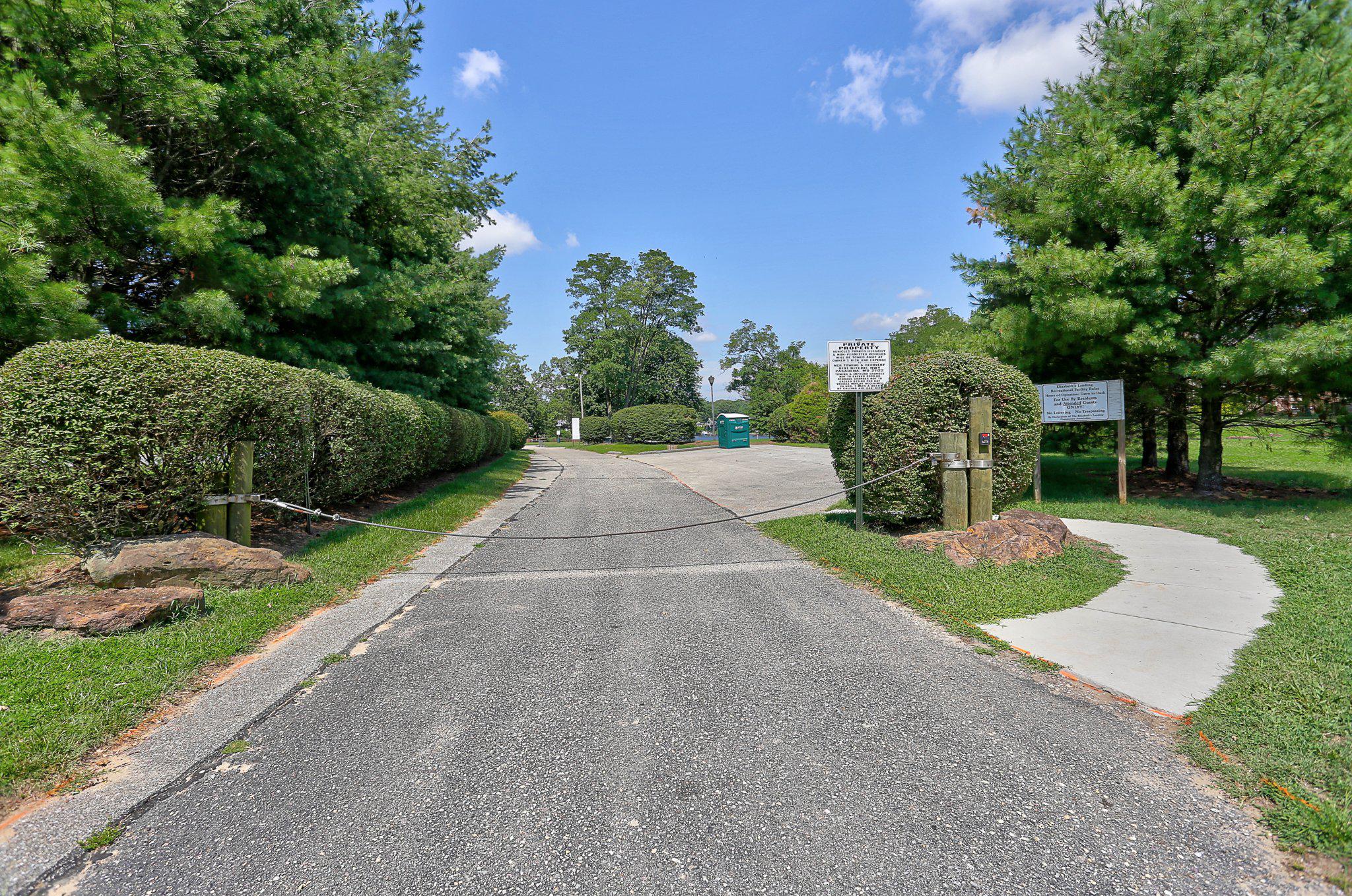 ELIZABETHS LANDING - Residential