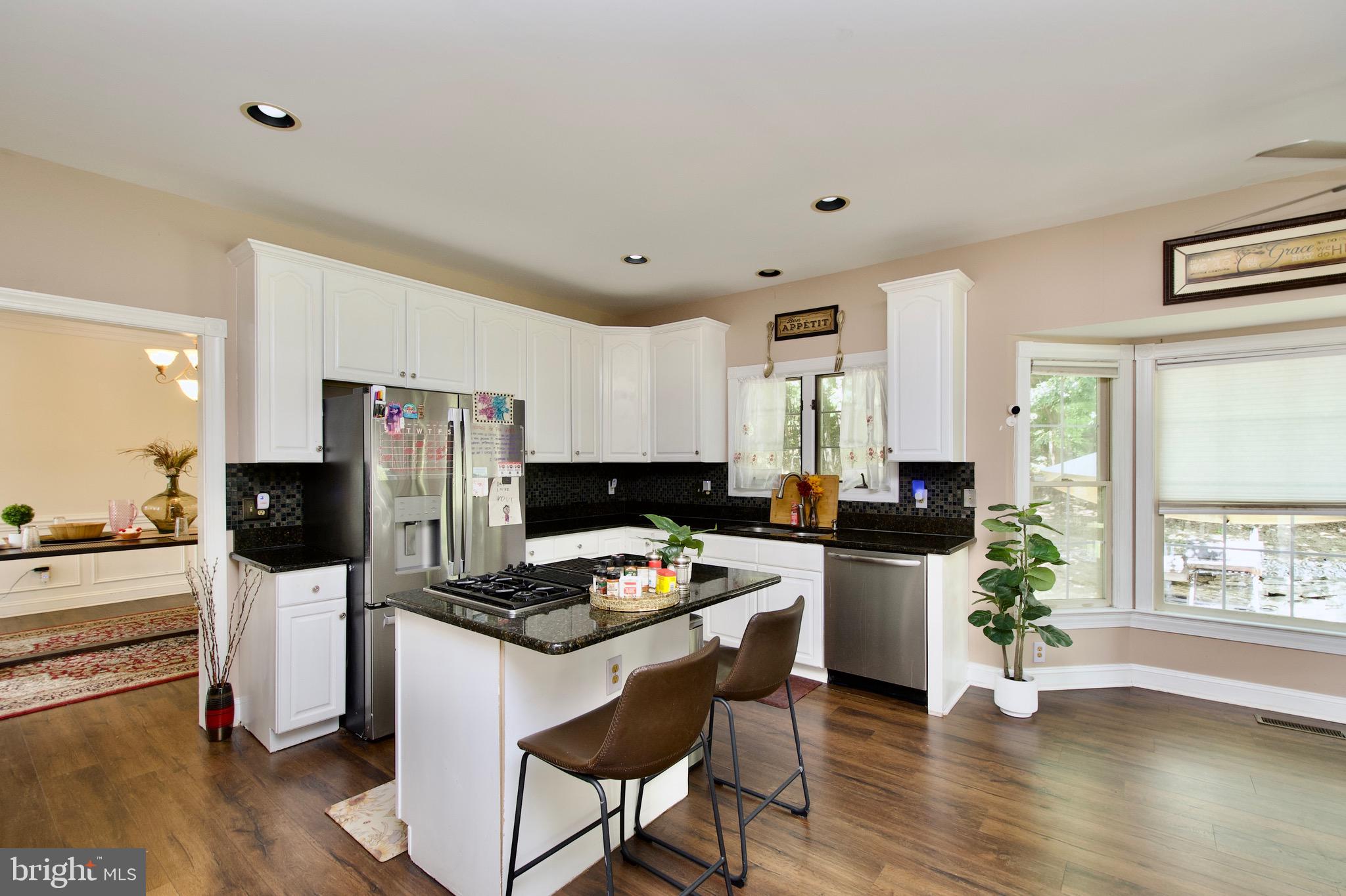 NEELSVILLE ESTATES - Residential