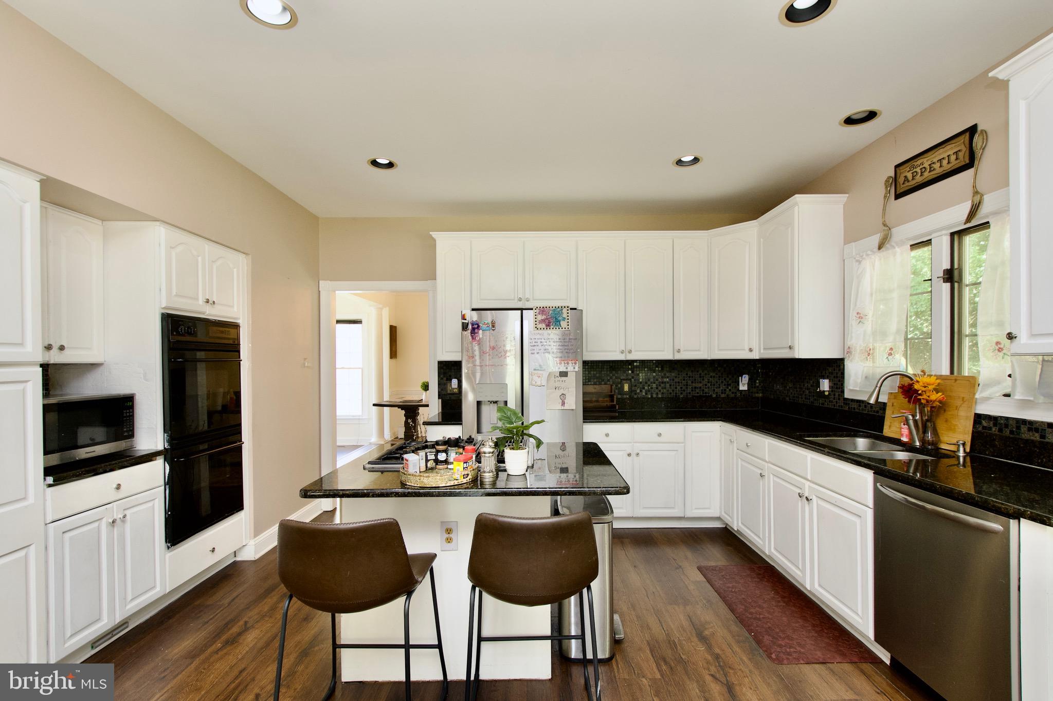 NEELSVILLE ESTATES - Residential