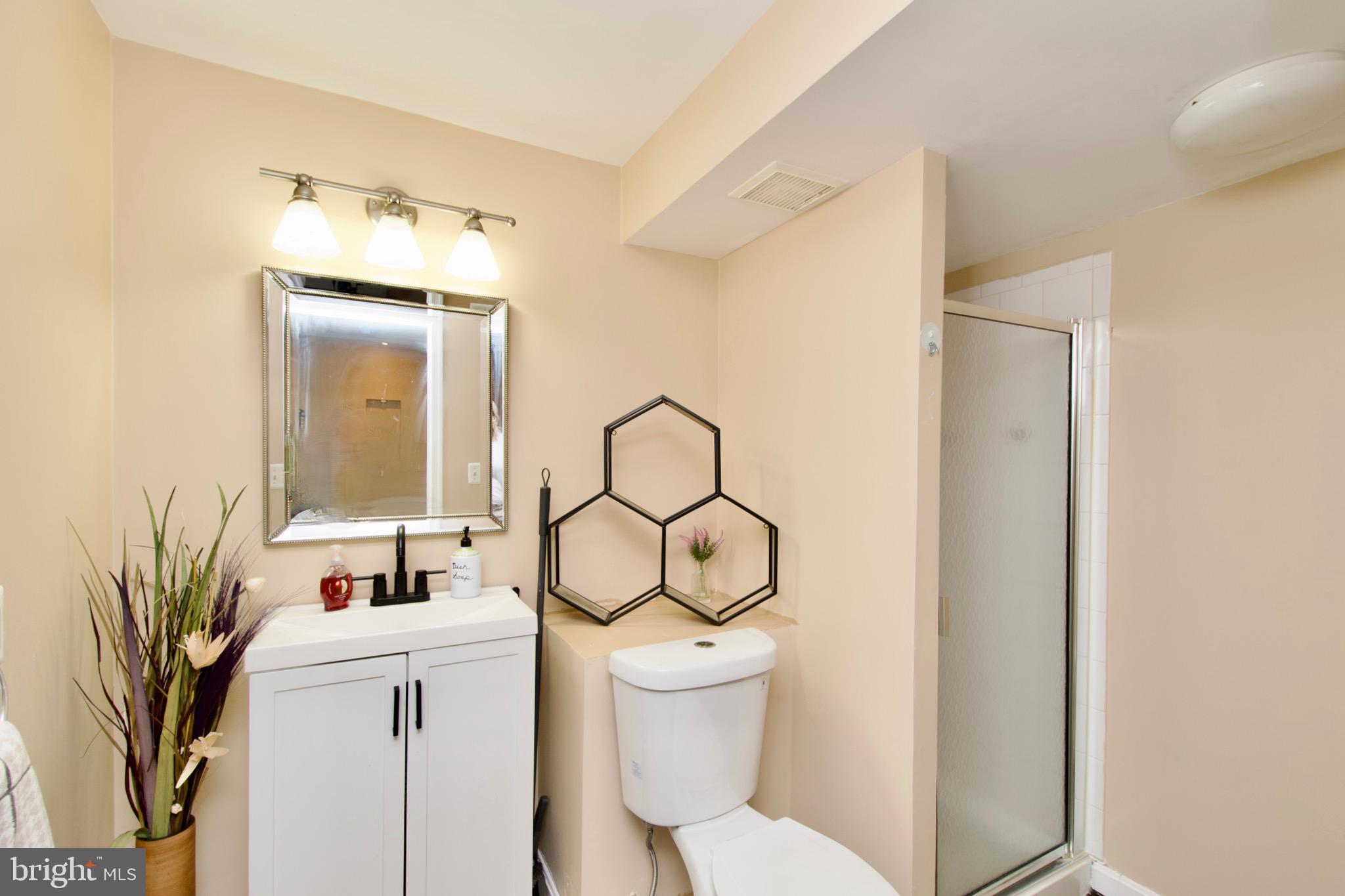 NEELSVILLE ESTATES - Residential