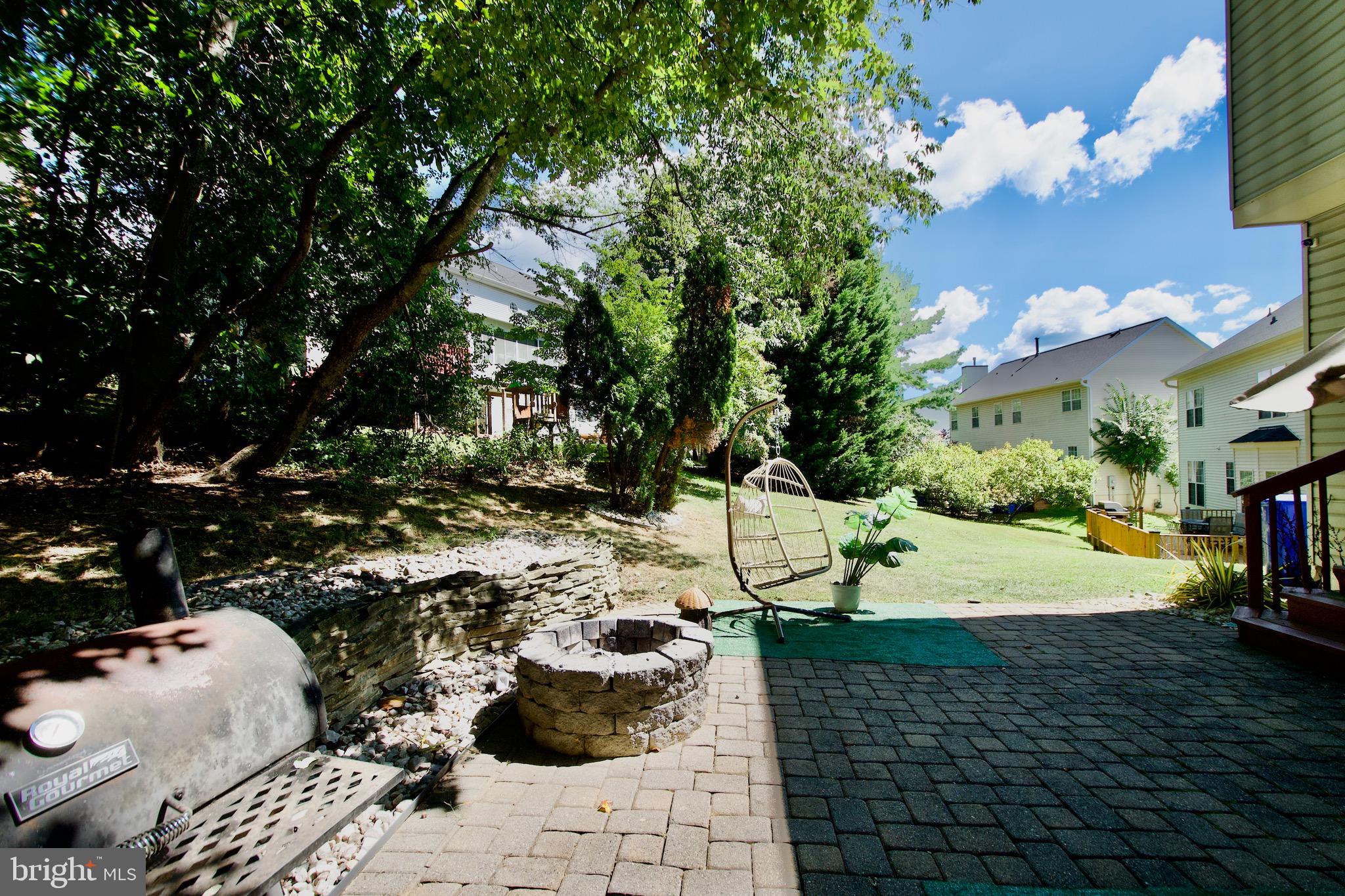 NEELSVILLE ESTATES - Residential