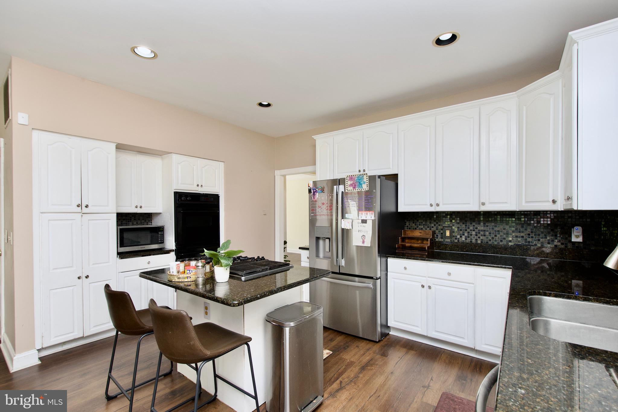 NEELSVILLE ESTATES - Residential