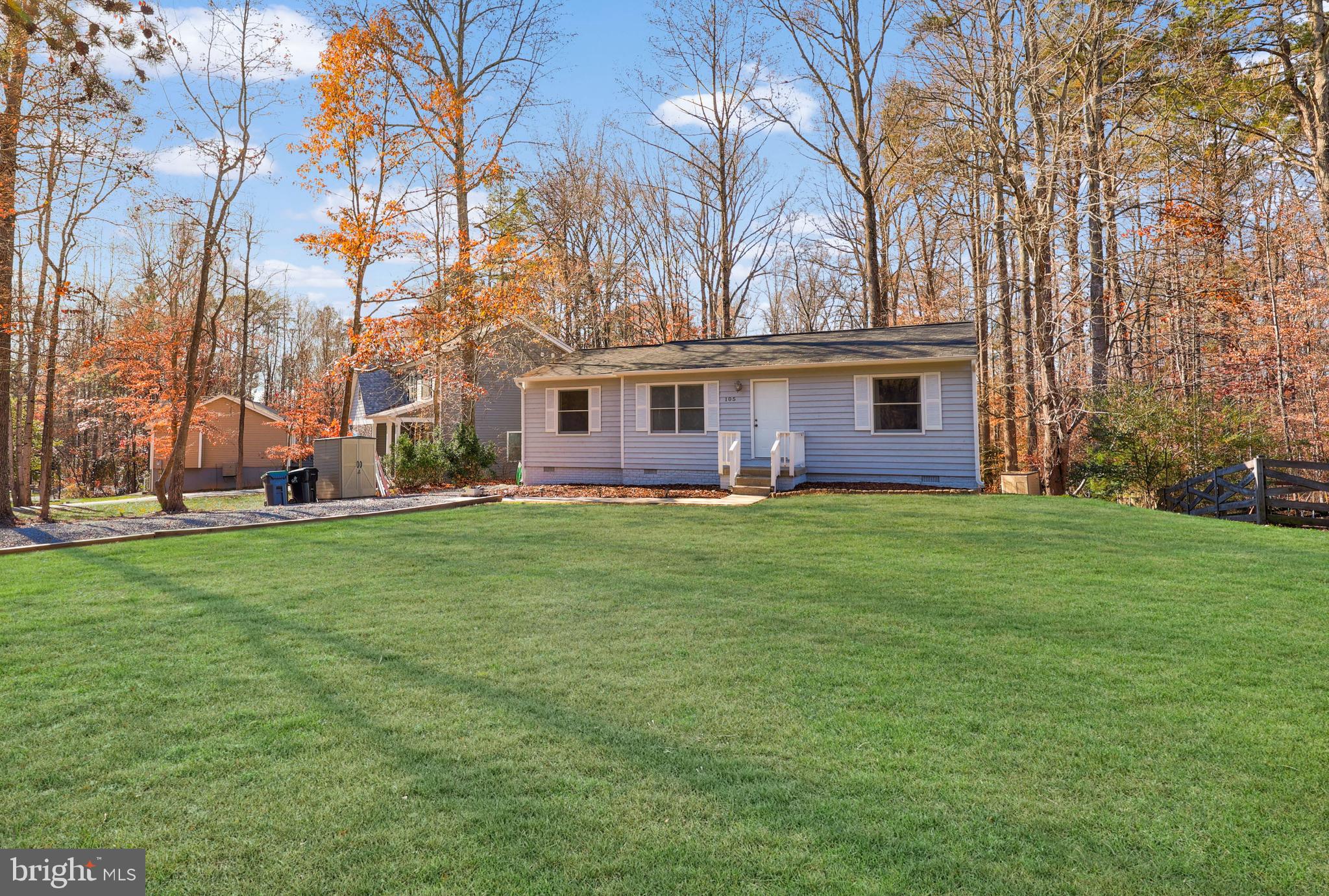 LAKE CAROLINE - Residential