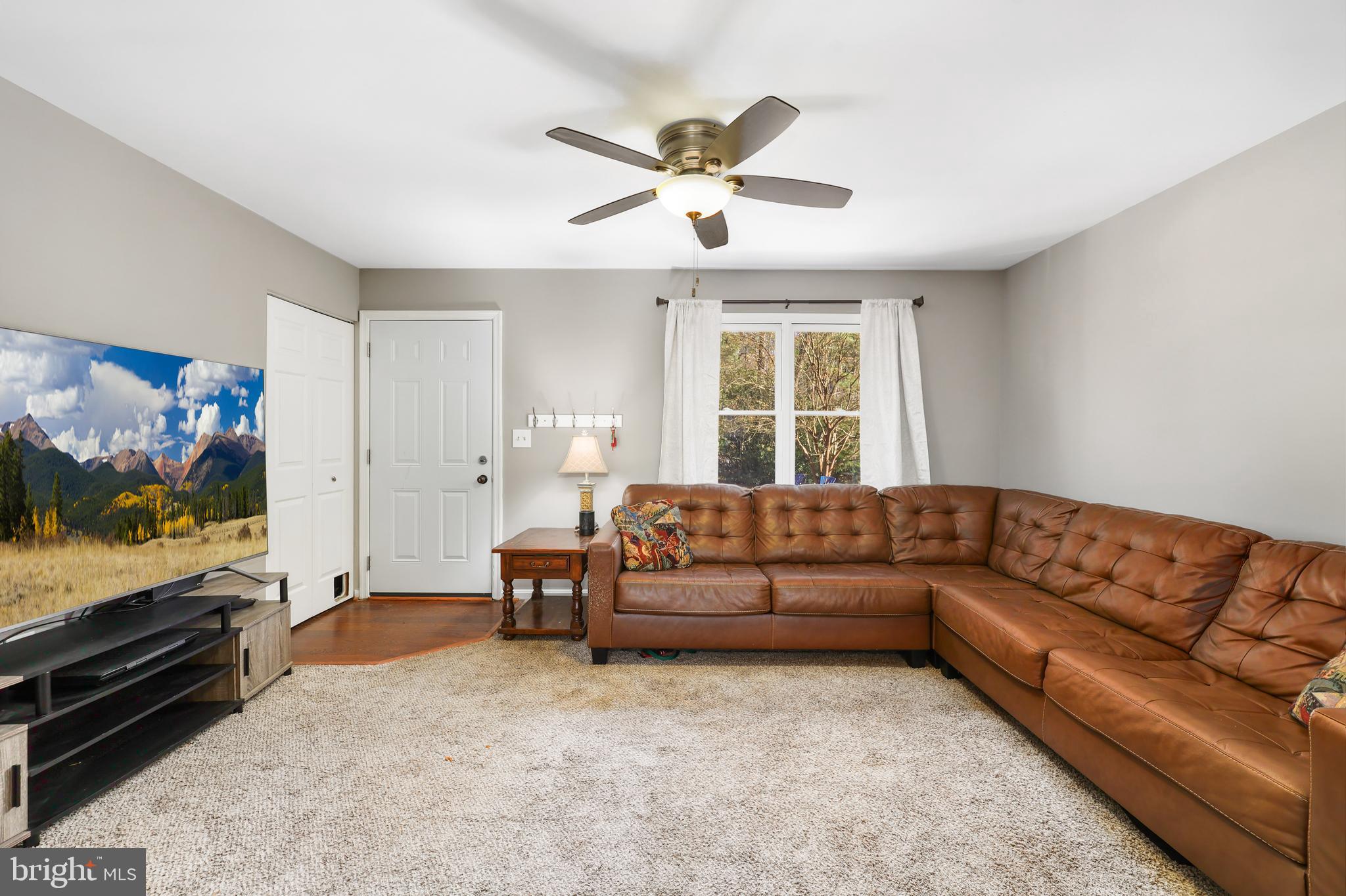 LAKE CAROLINE - Residential