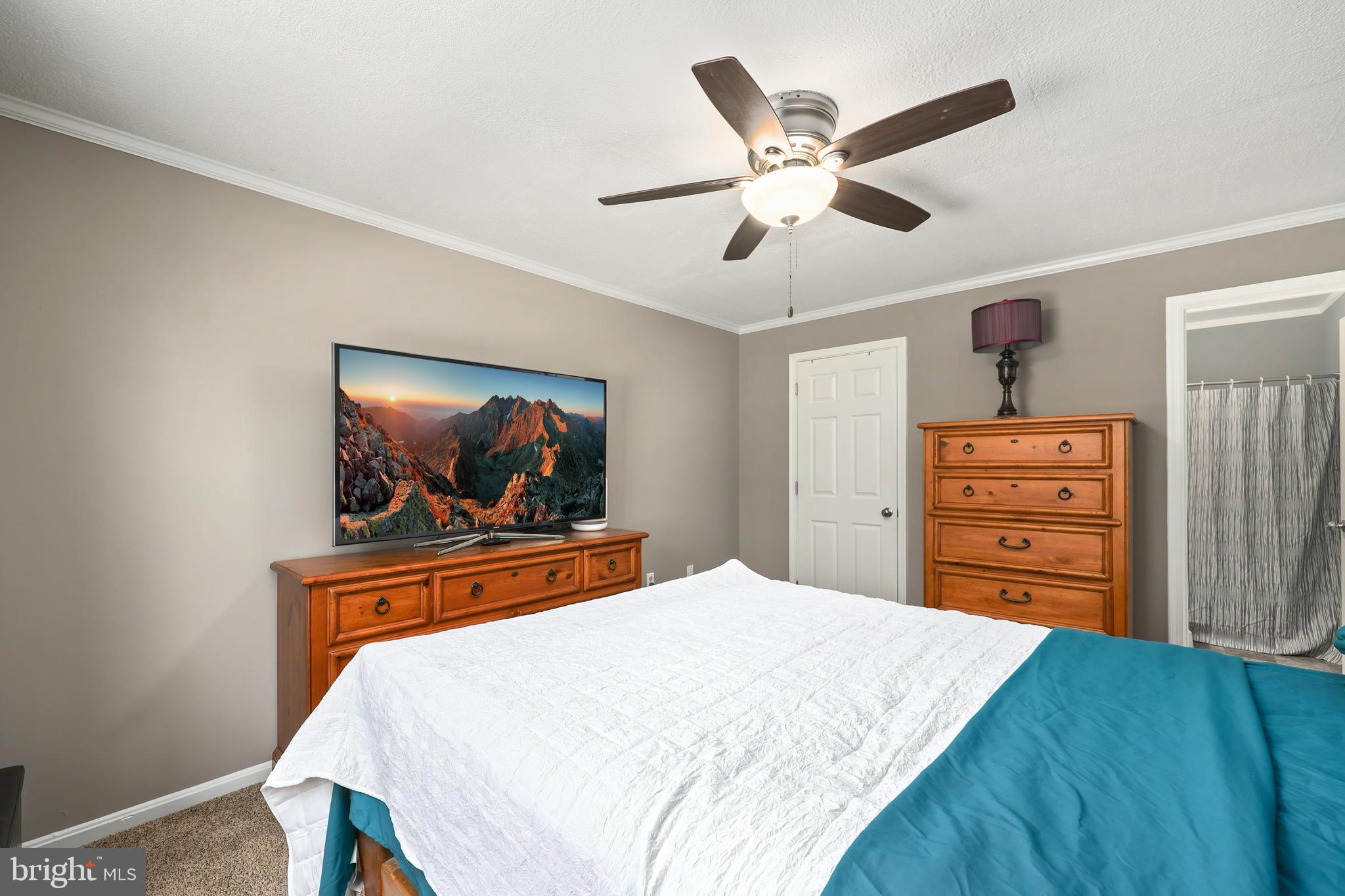 LAKE CAROLINE - Residential