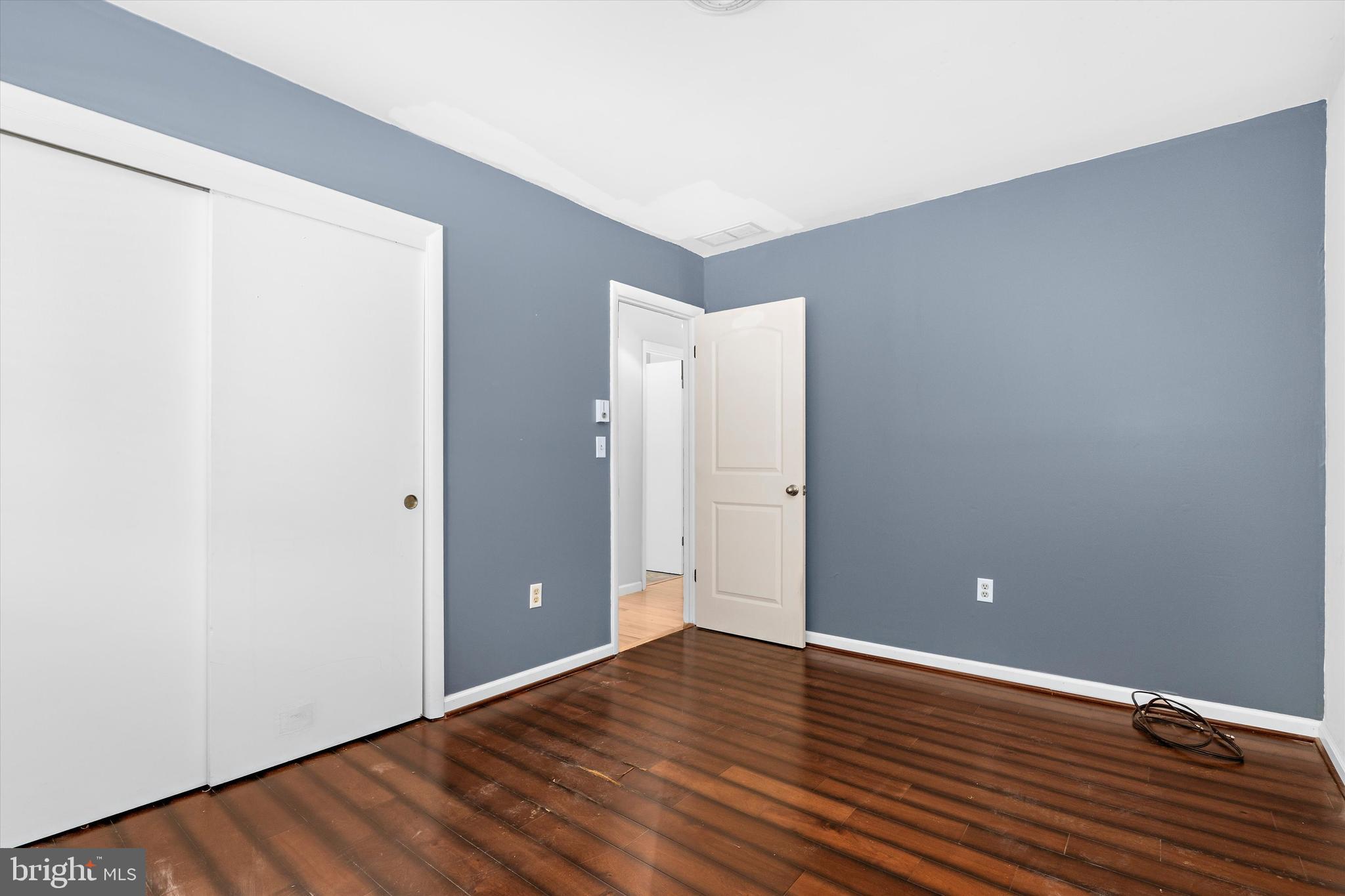 MILE TREE VILLAGE - Residential