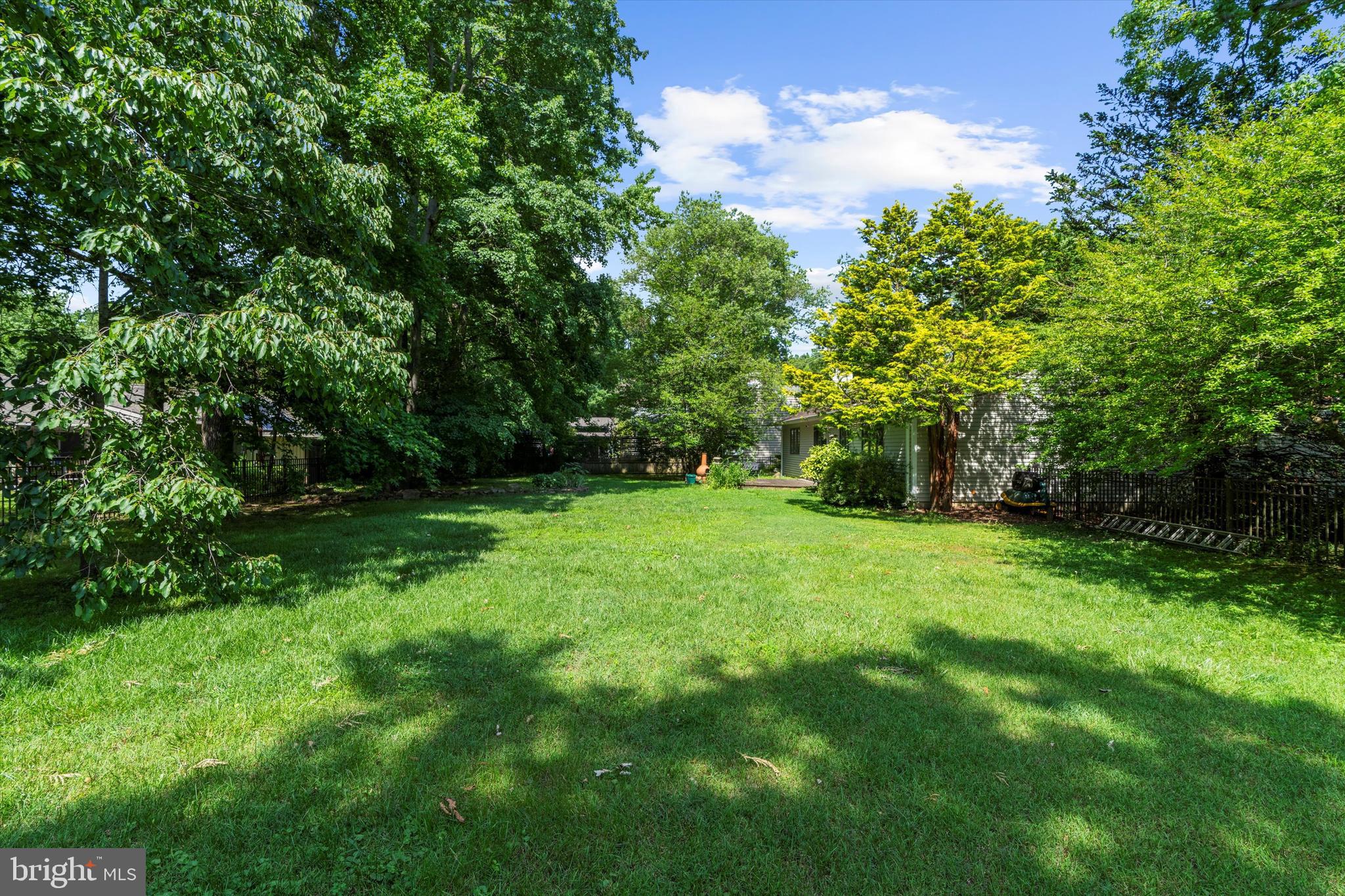 MILE TREE VILLAGE - Residential