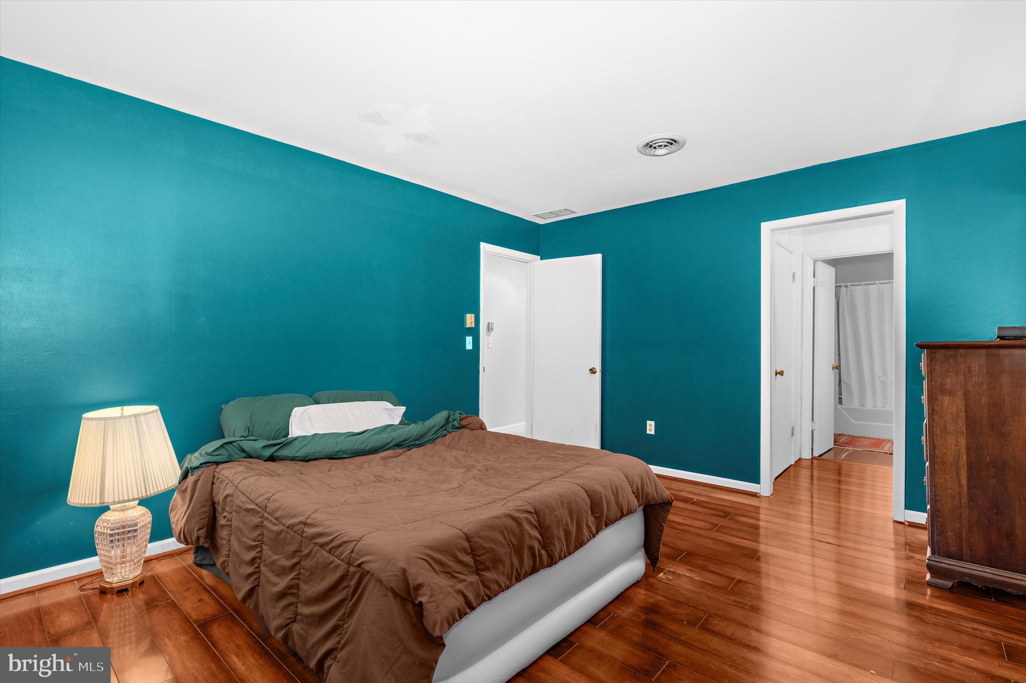 MILE TREE VILLAGE - Residential