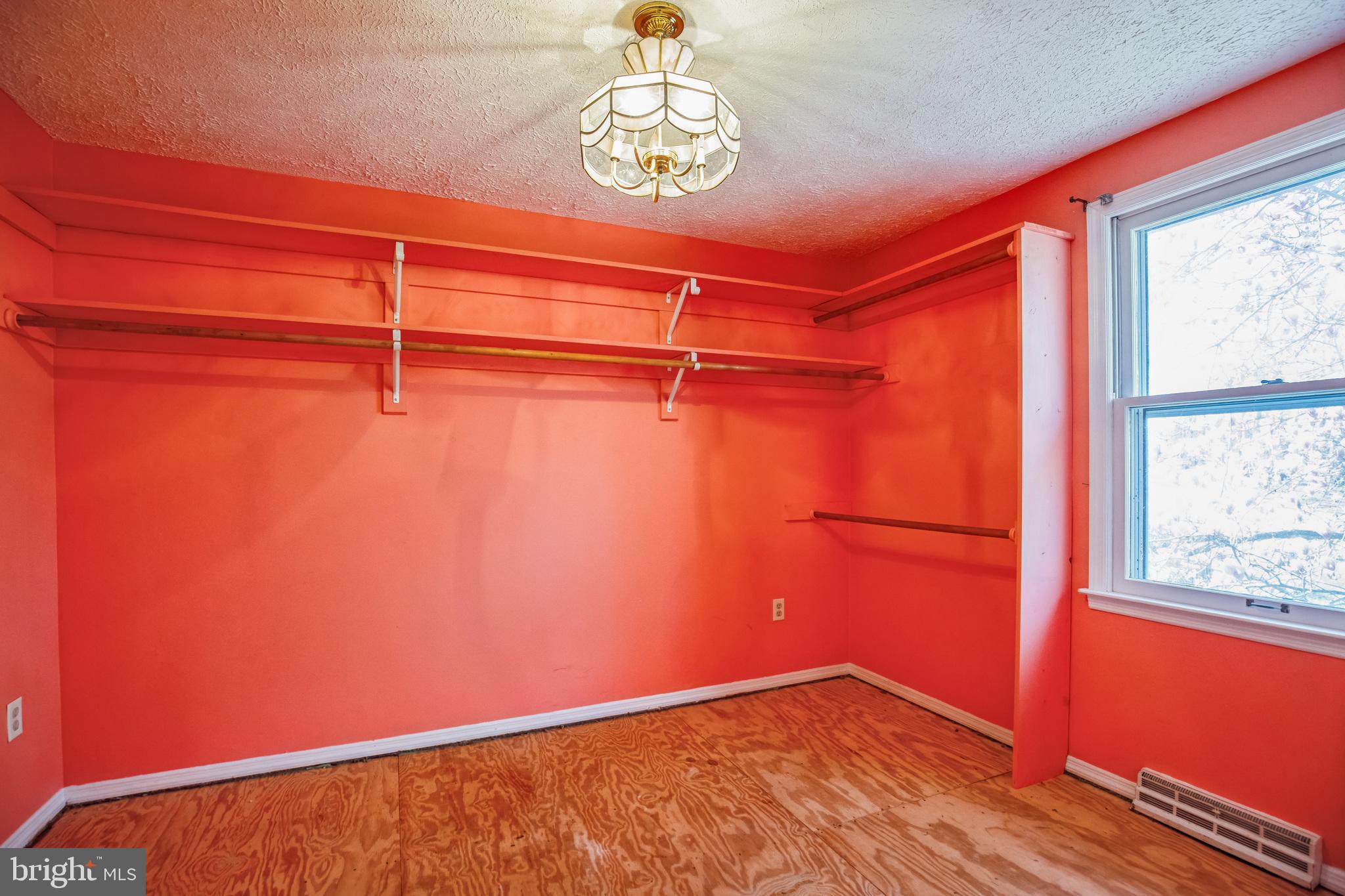 TOWN CREEK - Residential