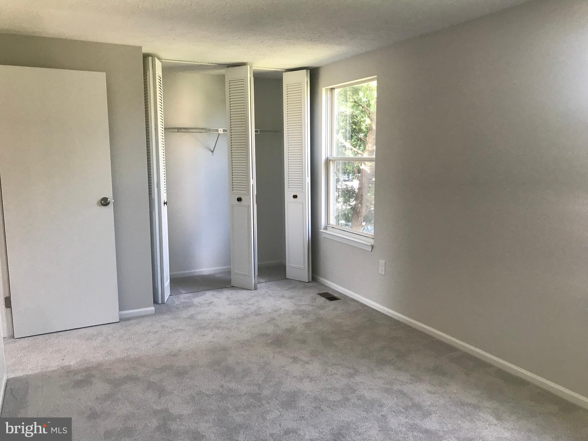 HILLCREST ORCHARDS - Residential Lease