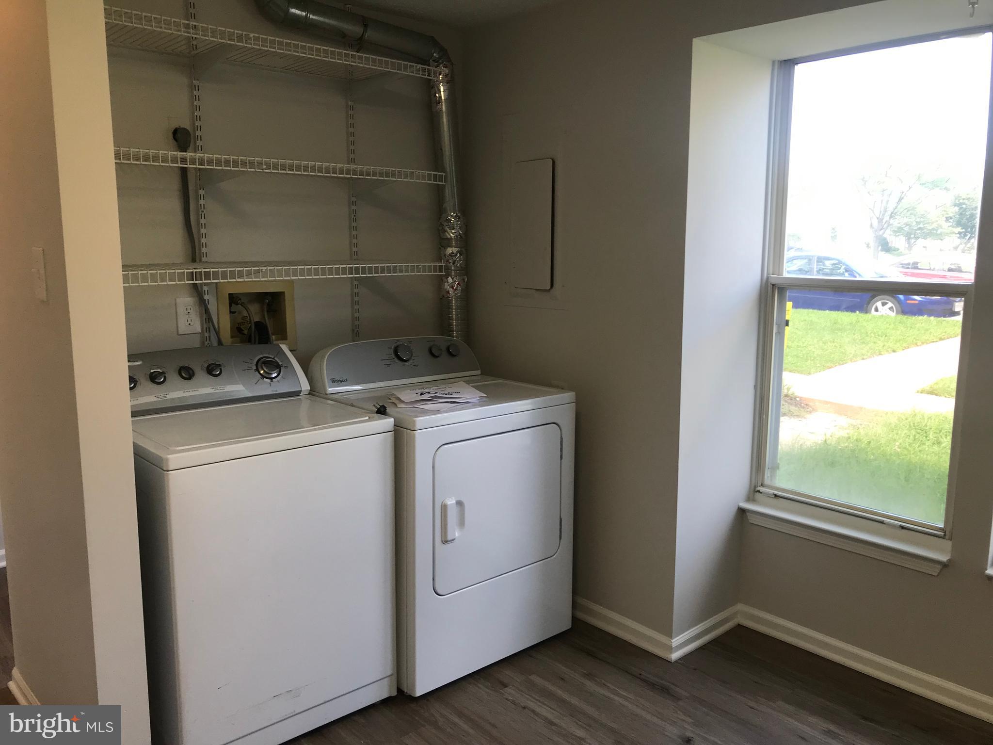 HILLCREST ORCHARDS - Residential Lease