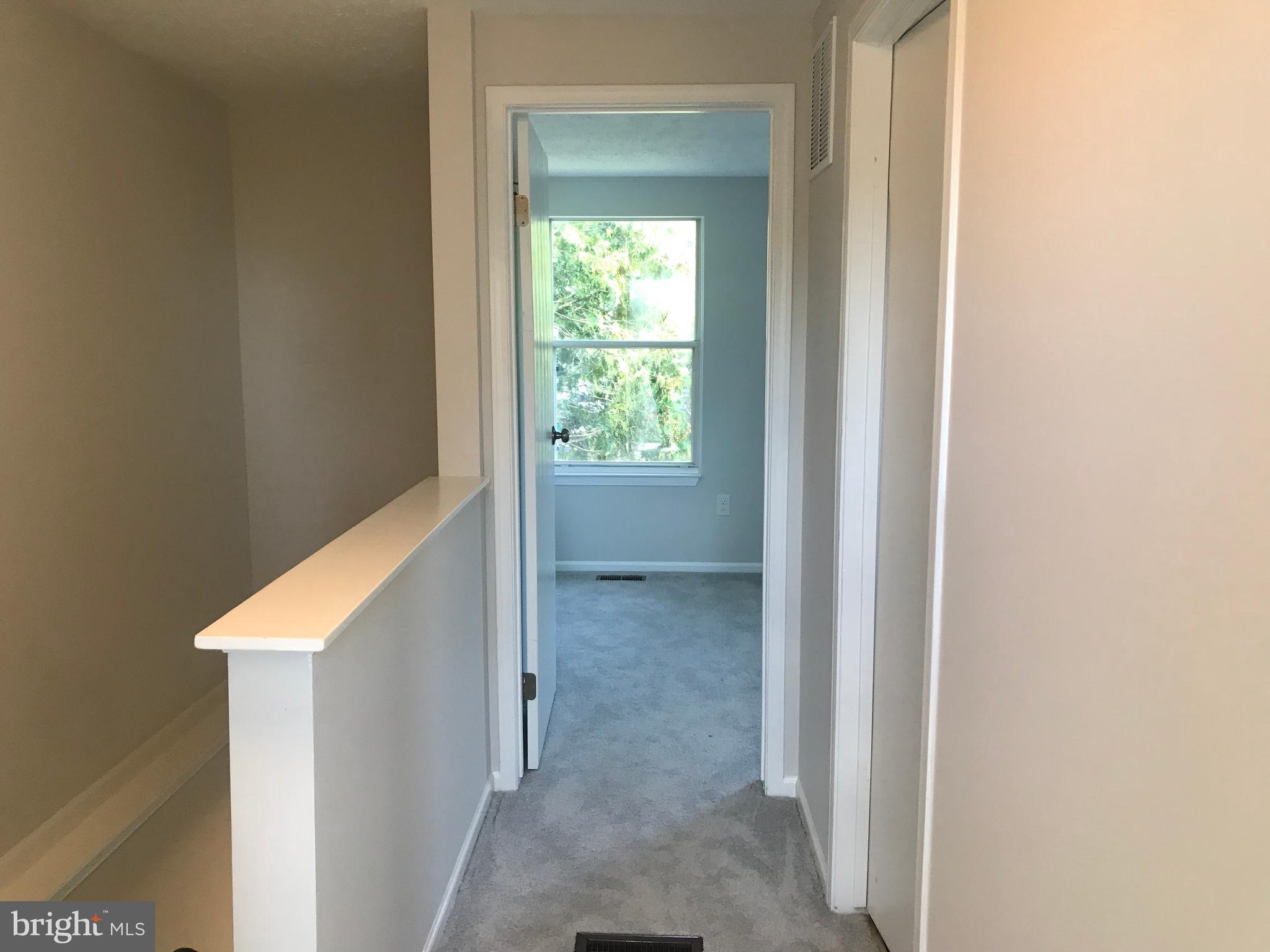 HILLCREST ORCHARDS - Residential Lease