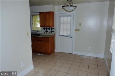 DEALE BEACH - Residential