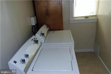 DEALE BEACH - Residential