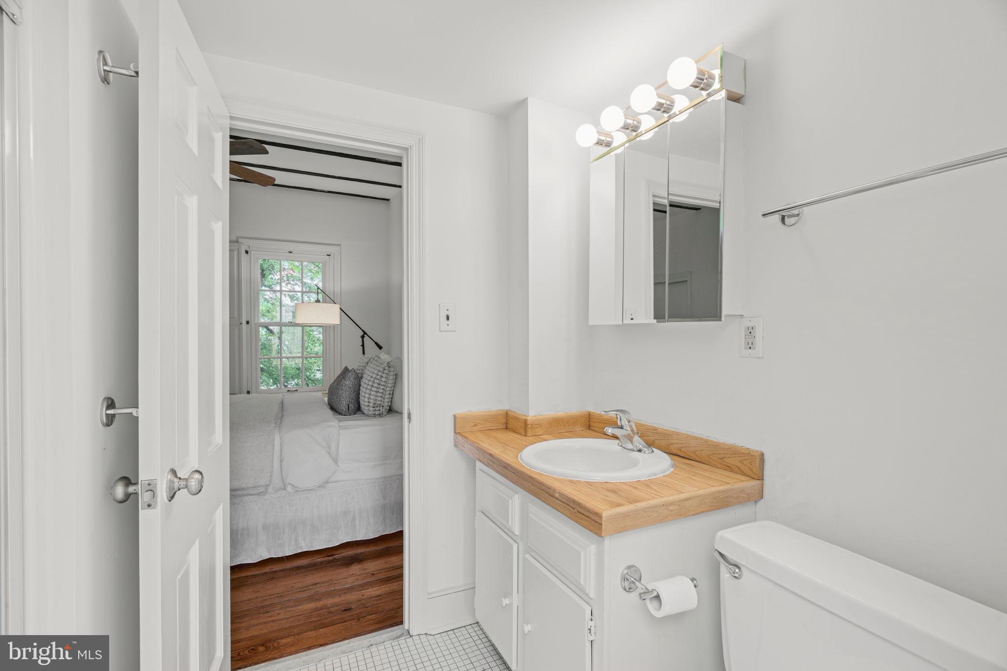 WASHINGTON SQ WEST - Residential