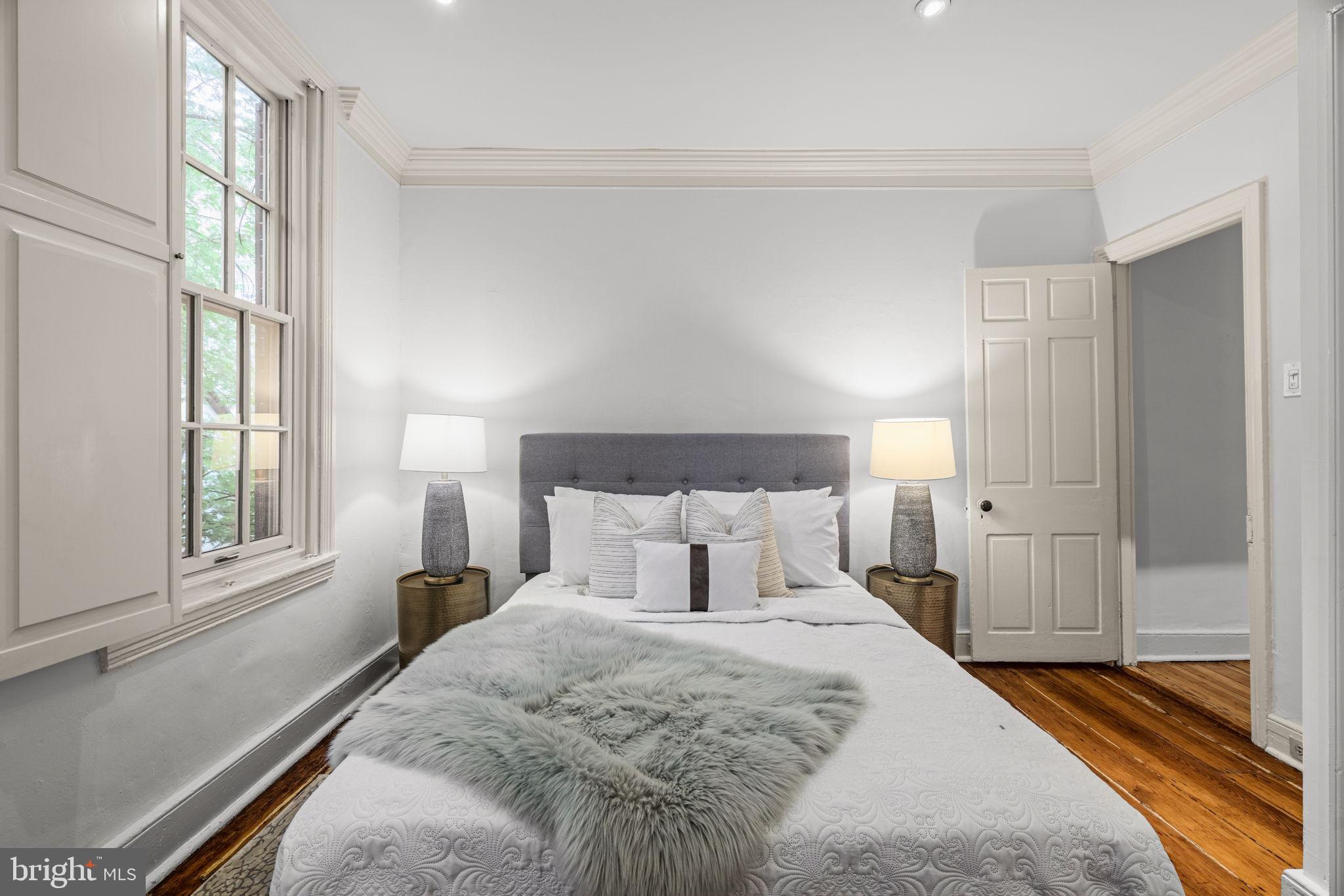 WASHINGTON SQ WEST - Residential