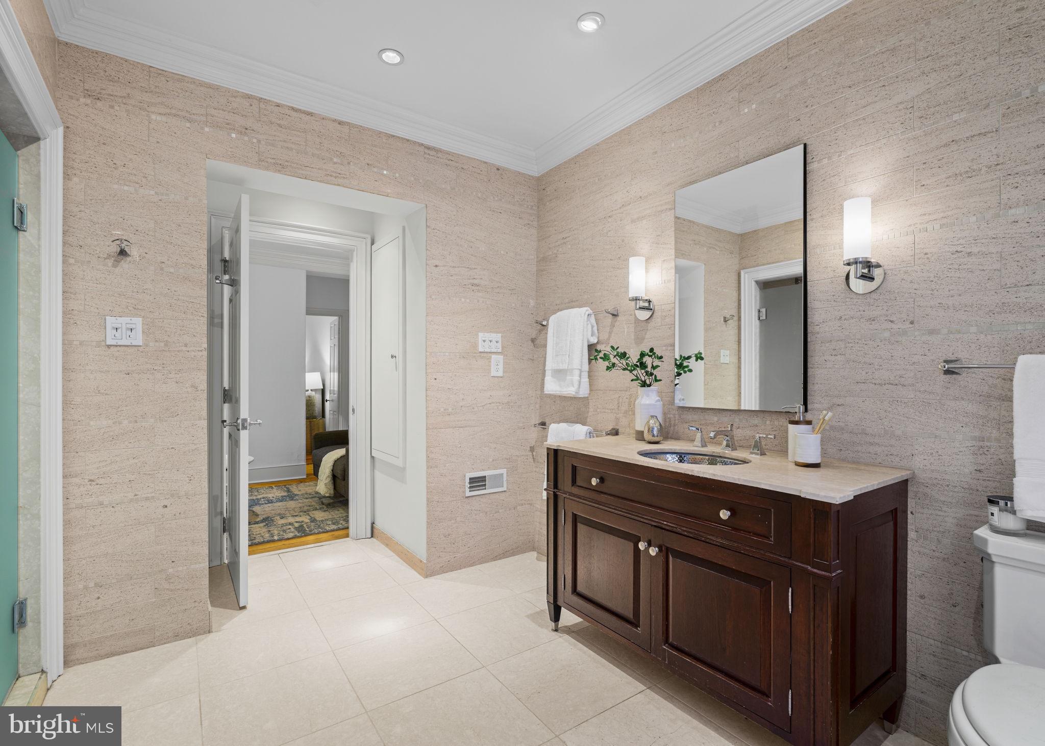 WASHINGTON SQ WEST - Residential