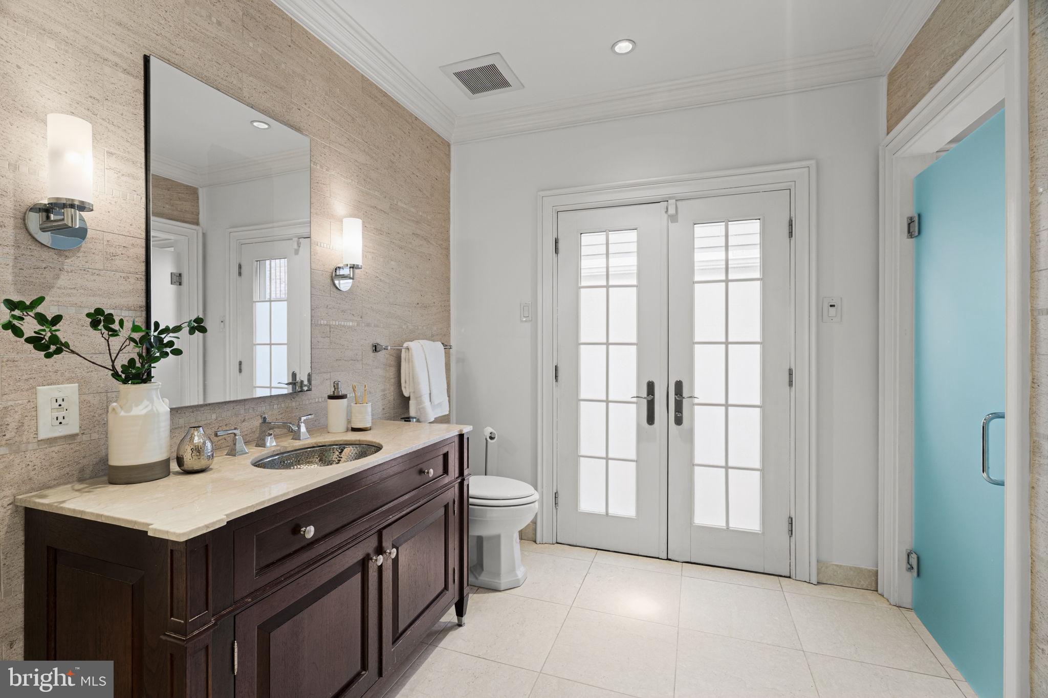 WASHINGTON SQ WEST - Residential