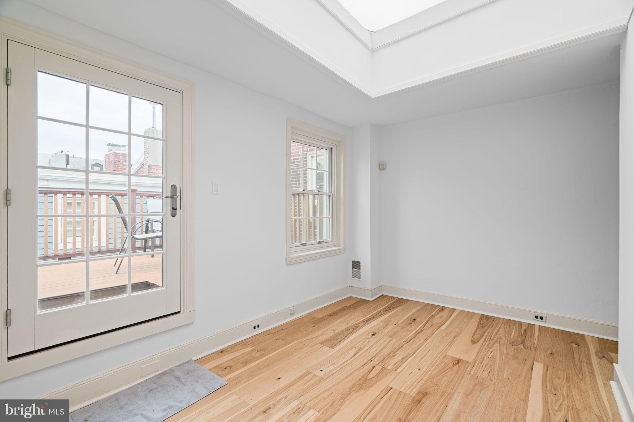 WASHINGTON SQ WEST - Residential