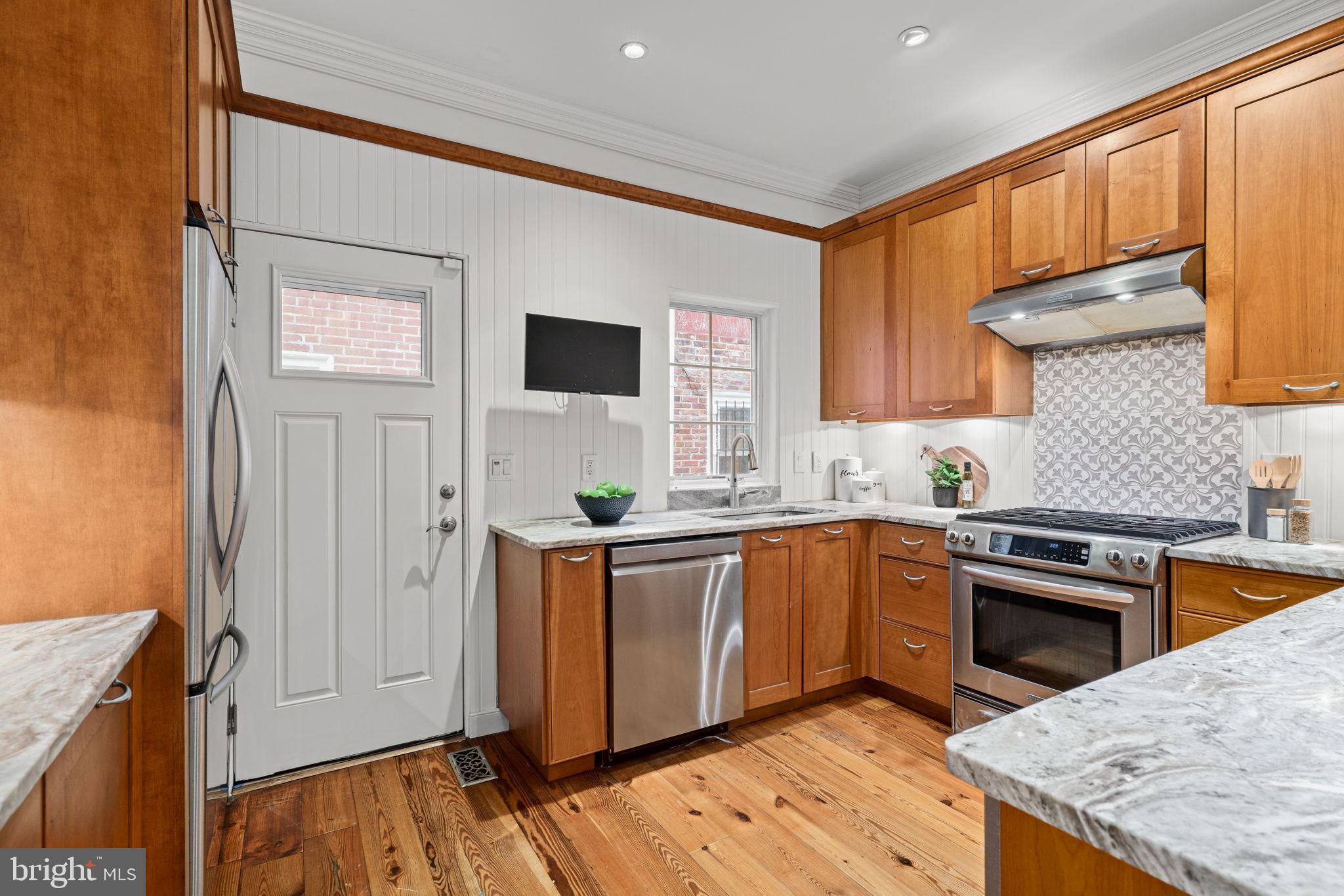 WASHINGTON SQ WEST - Residential