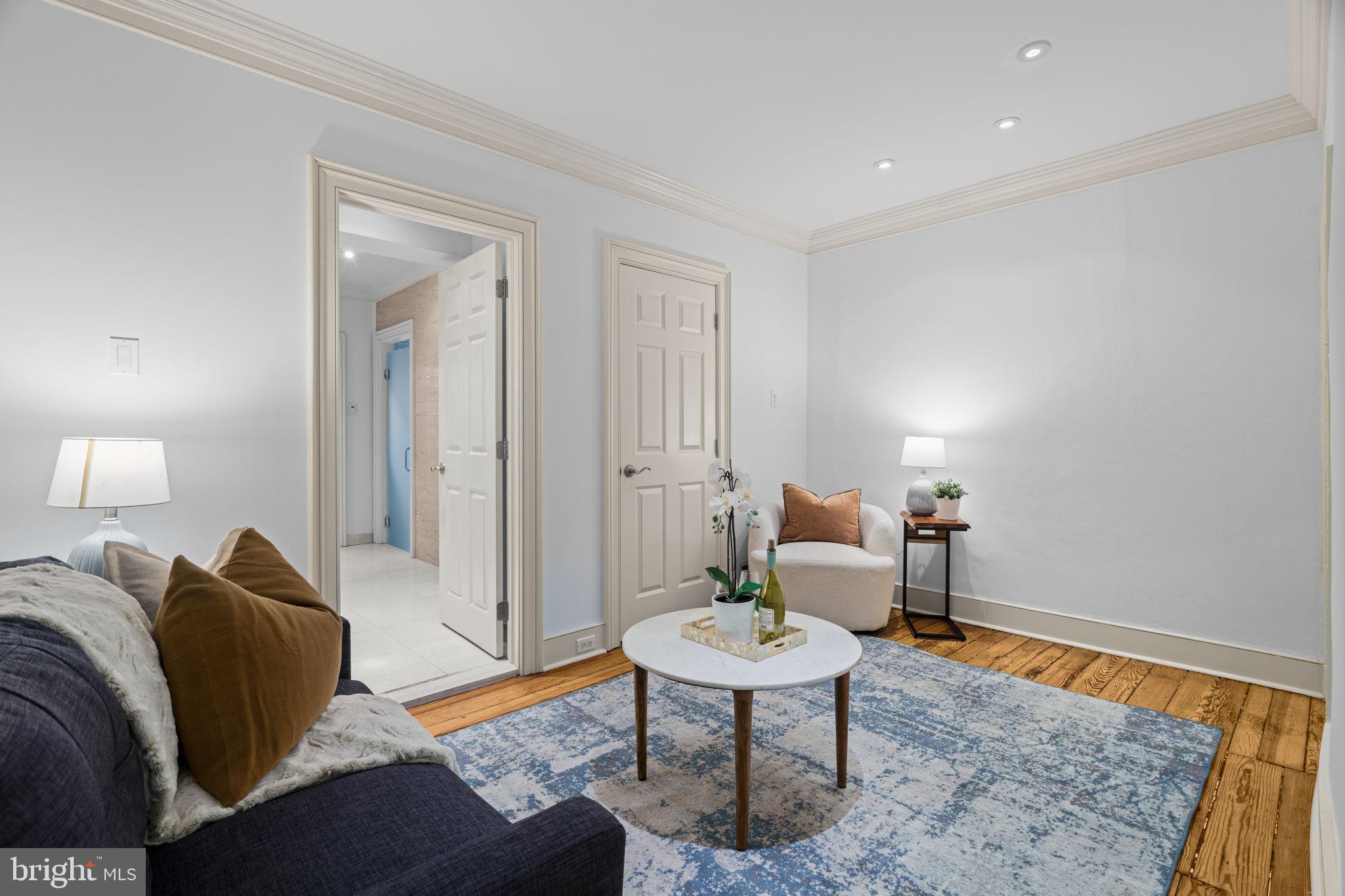 WASHINGTON SQ WEST - Residential