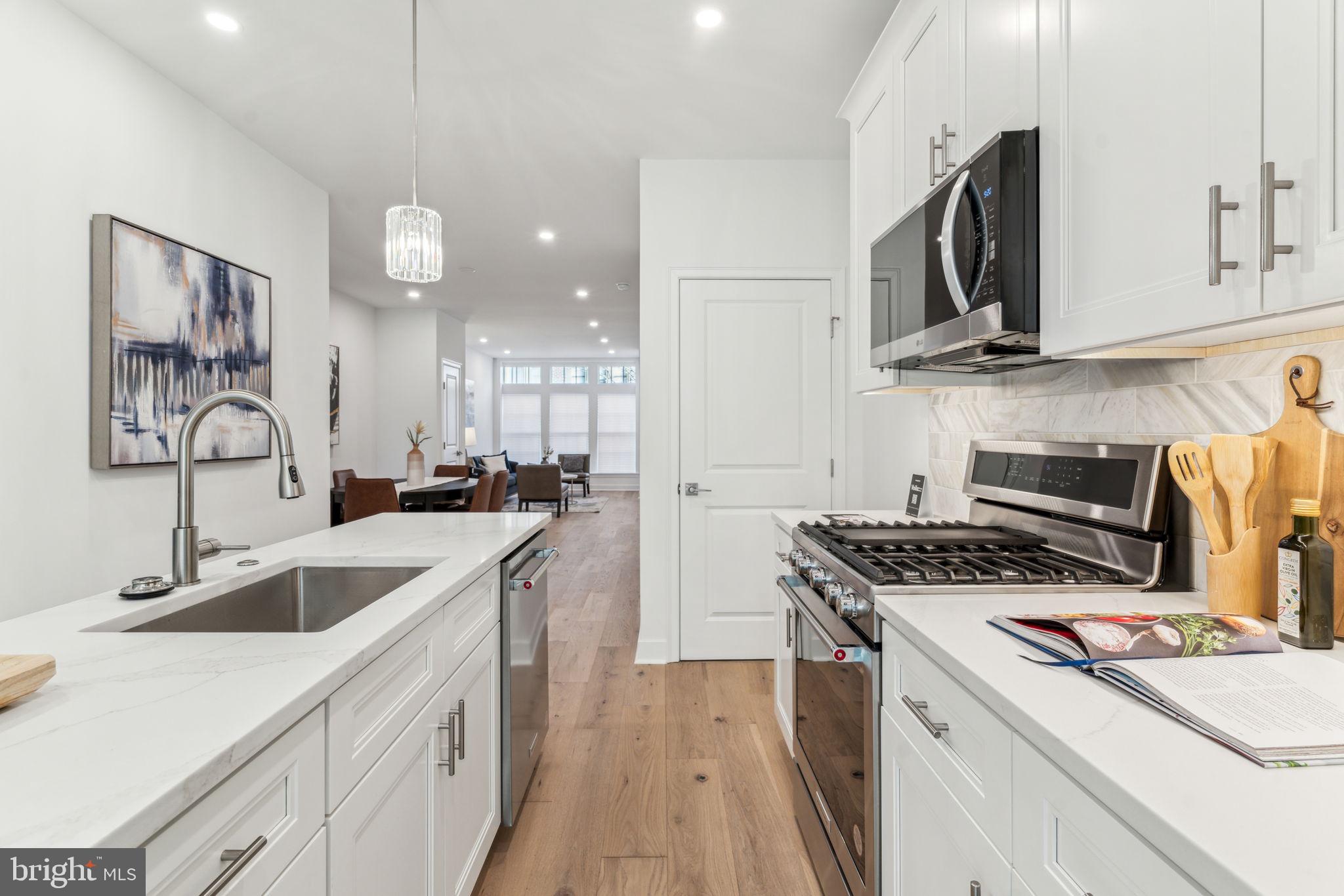 BELLA VISTA - Residential