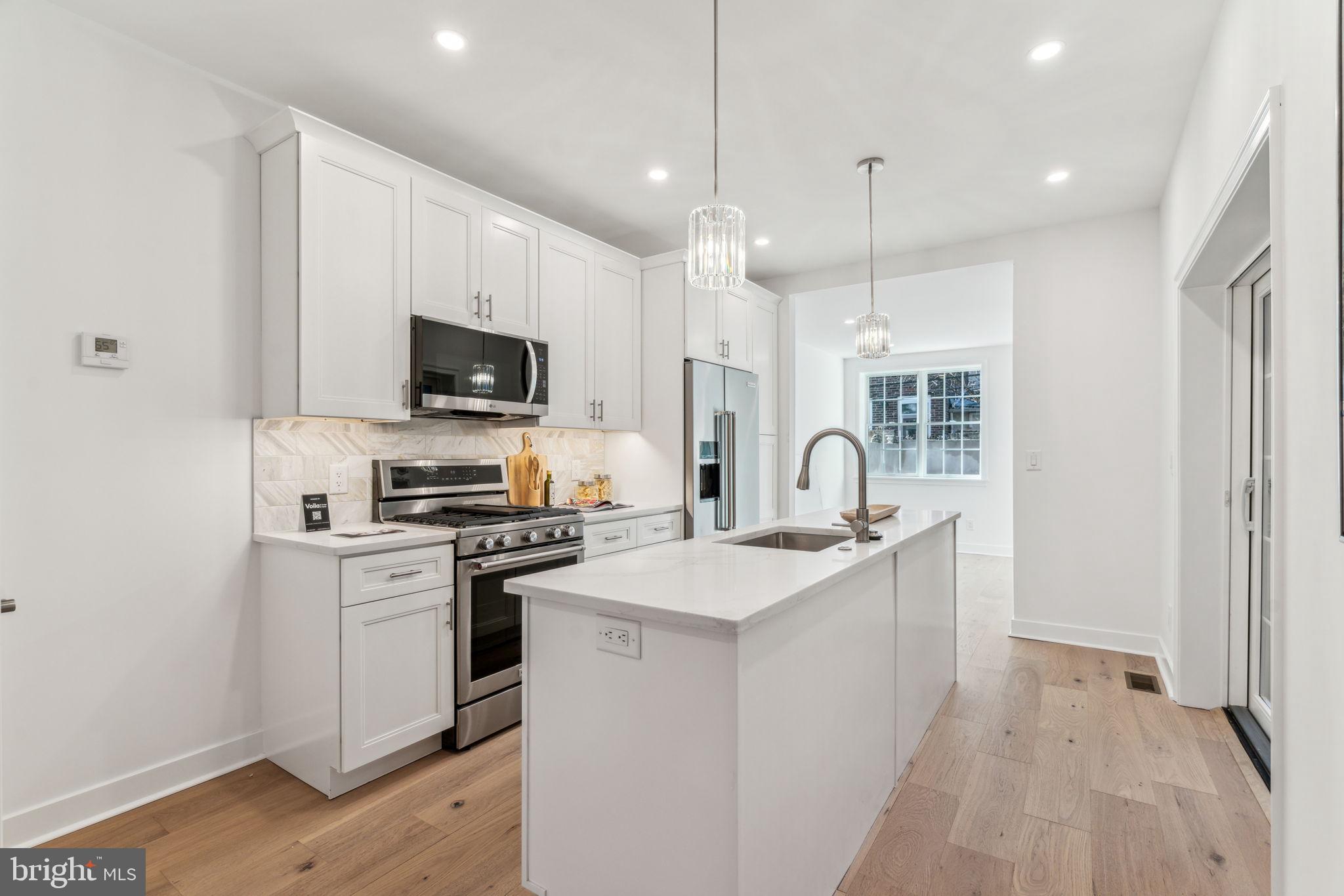 BELLA VISTA - Residential