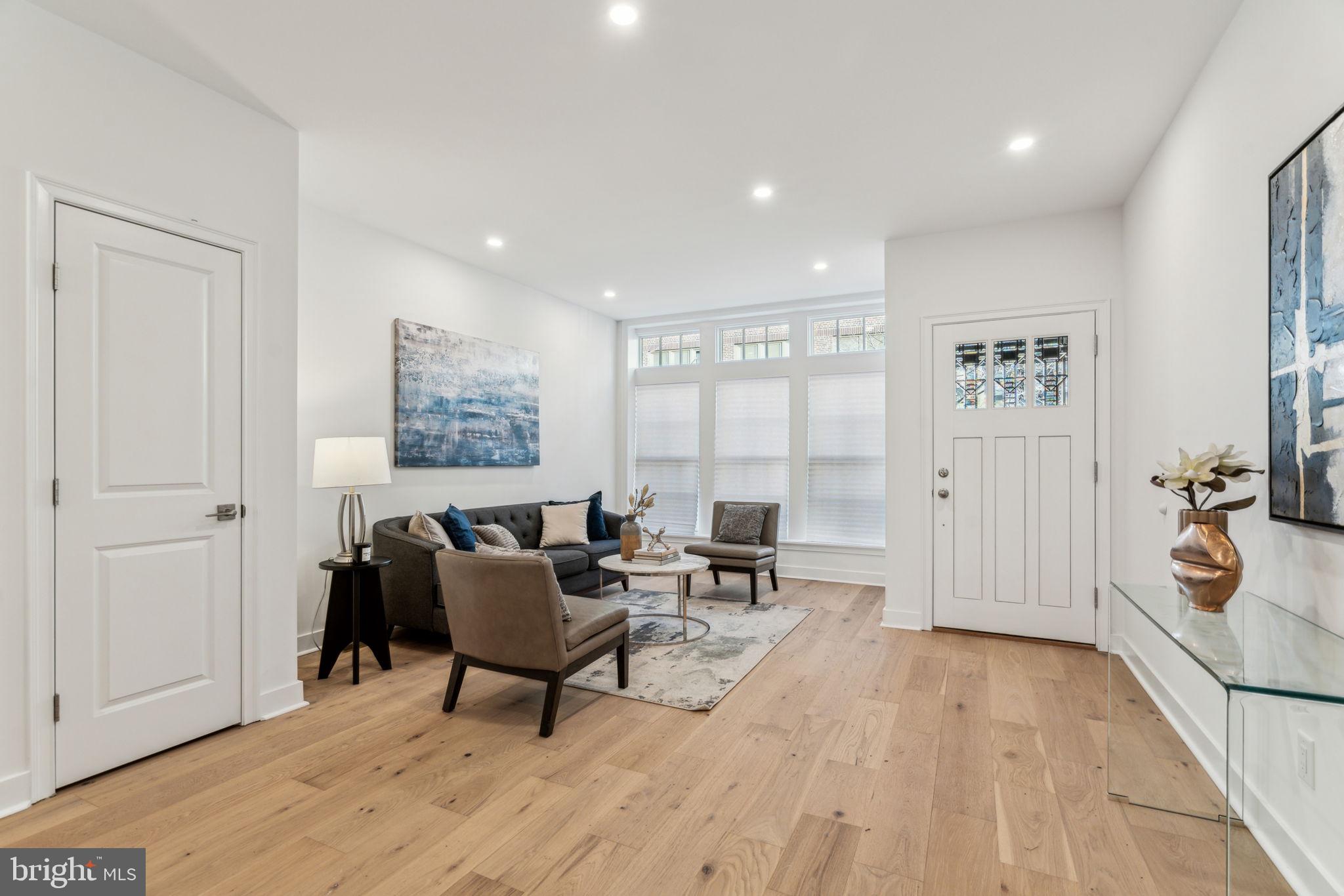 BELLA VISTA - Residential