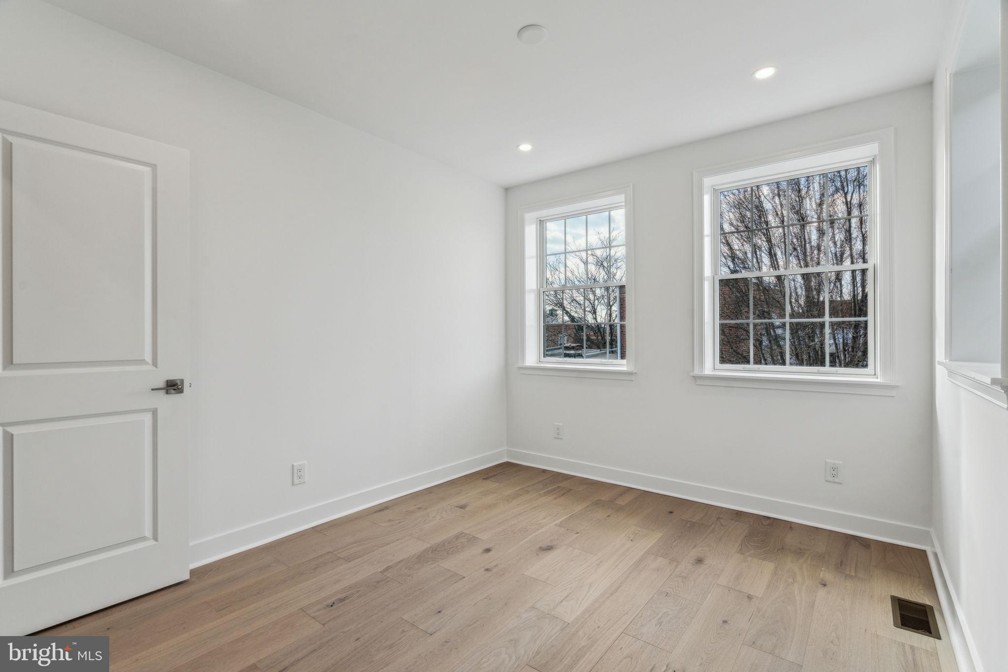 BELLA VISTA - Residential