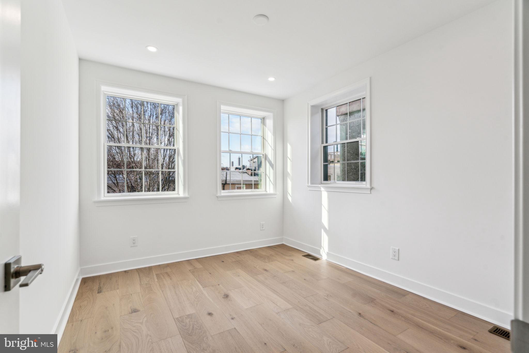 BELLA VISTA - Residential