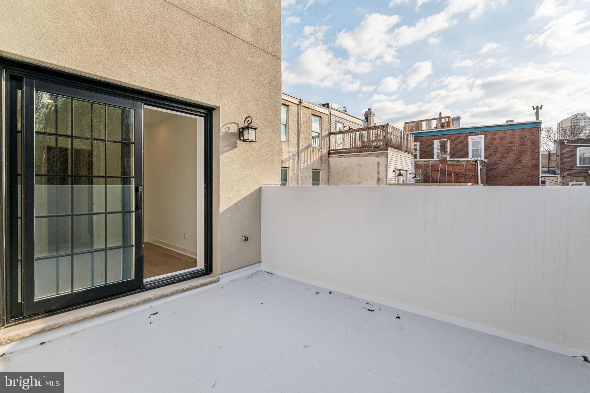 BELLA VISTA - Residential