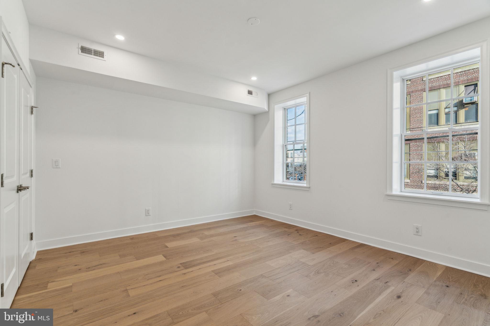 BELLA VISTA - Residential