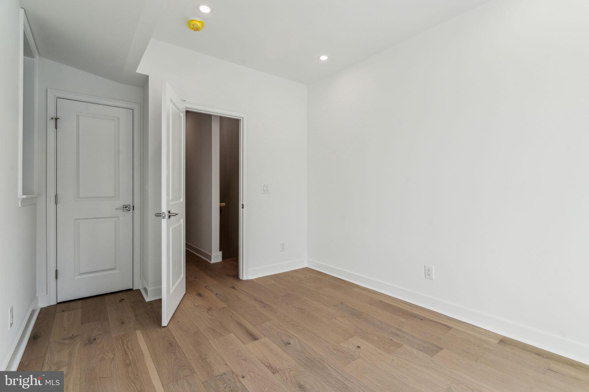 BELLA VISTA - Residential