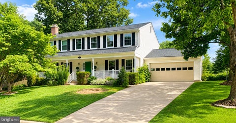 Photo of 900 Barker Hill Road, HERNDON, VA 20170 (MLS # VAFX2318402)
