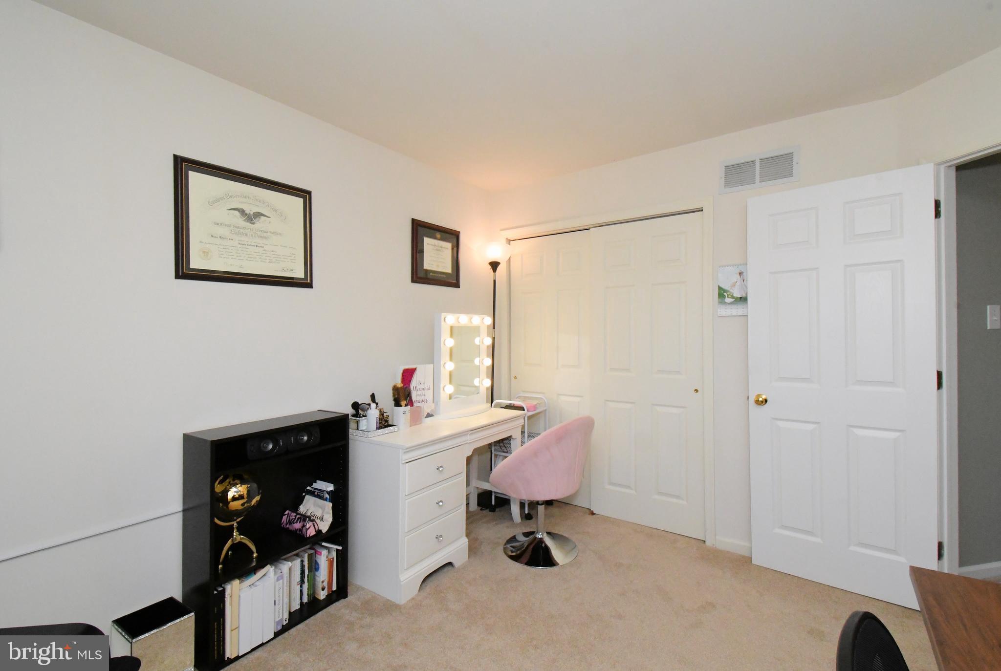 WINNERS CIRCLE - Residential