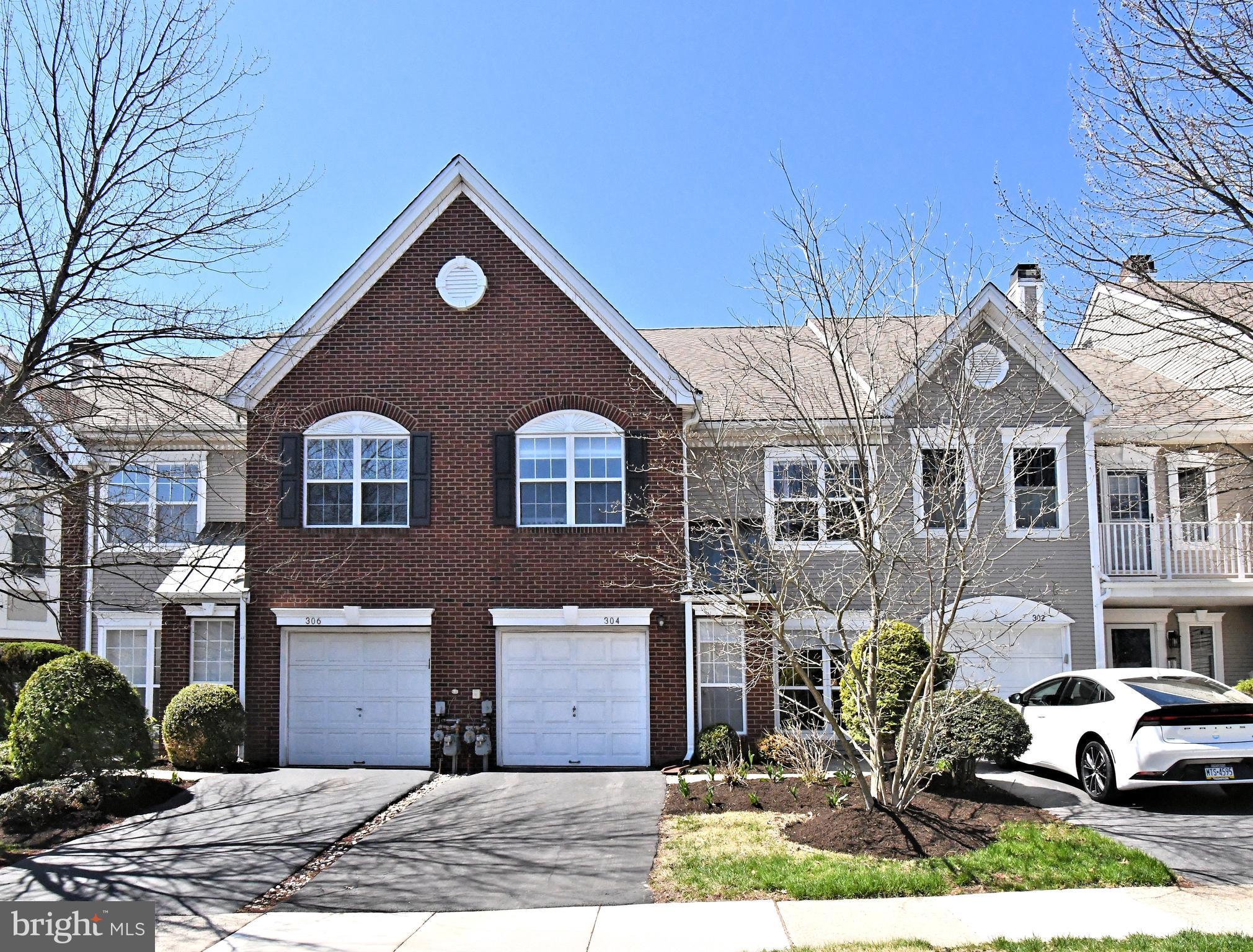 WINNERS CIRCLE - Residential