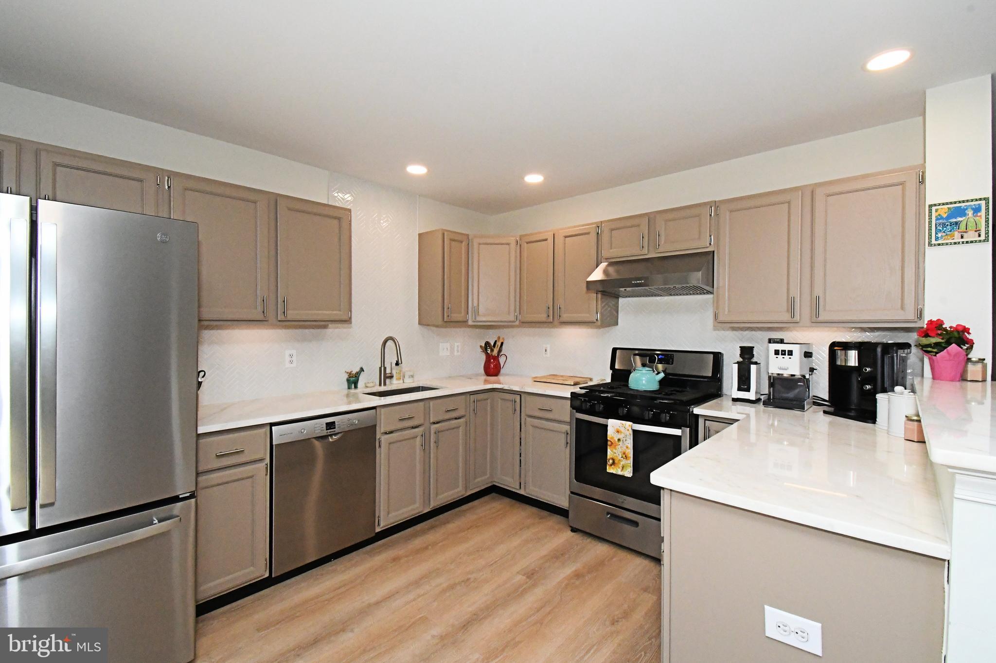 WINNERS CIRCLE - Residential