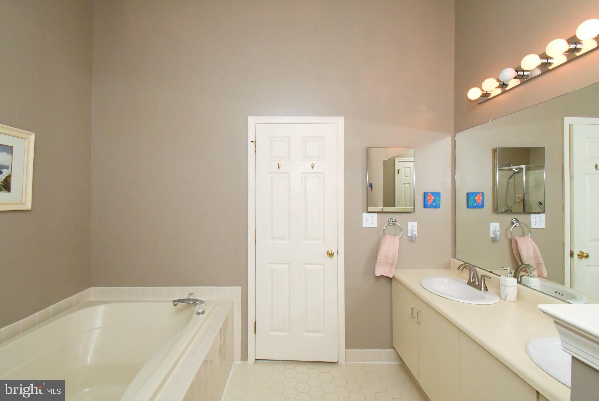 WINNERS CIRCLE - Residential