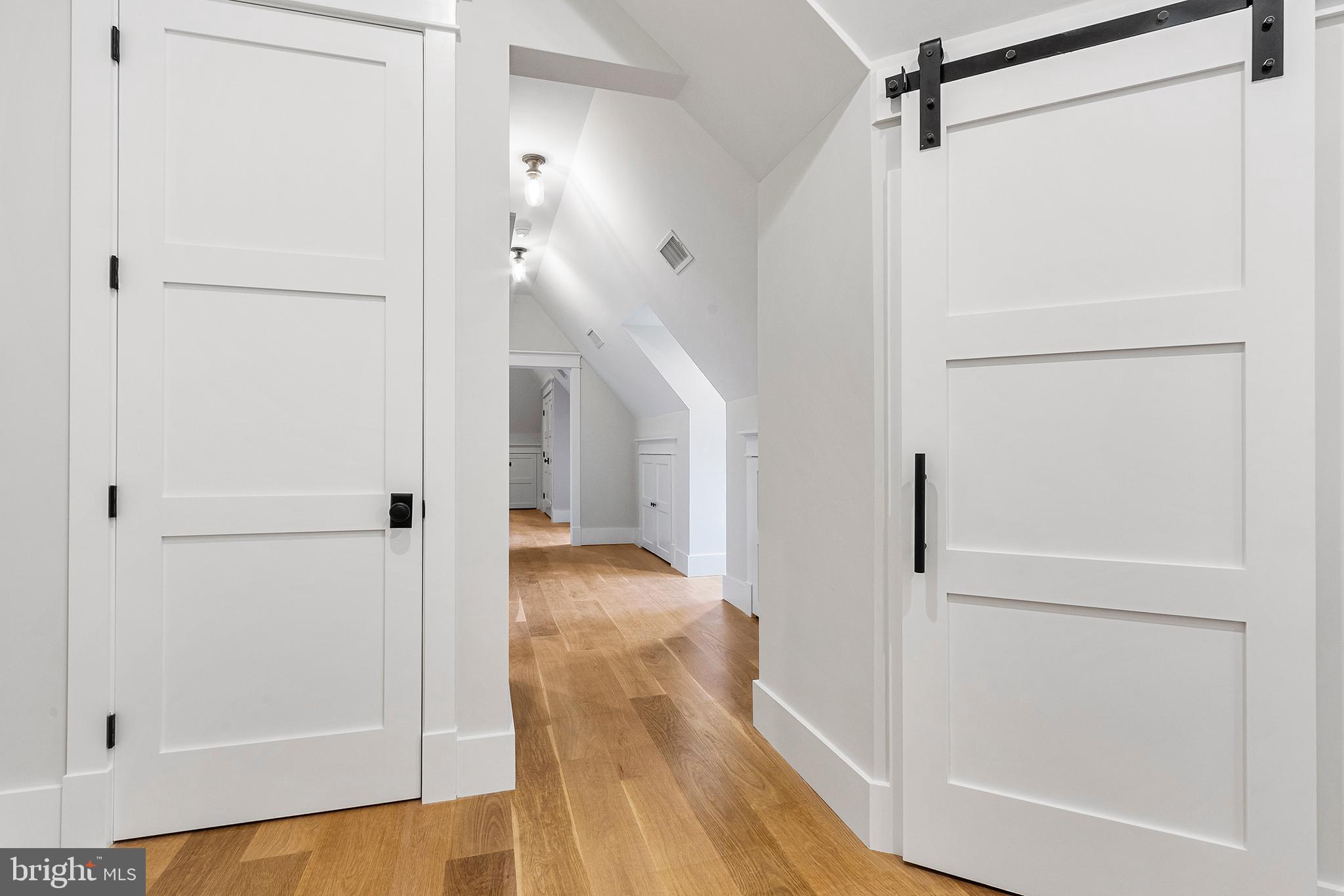 GLADWYNE - Residential