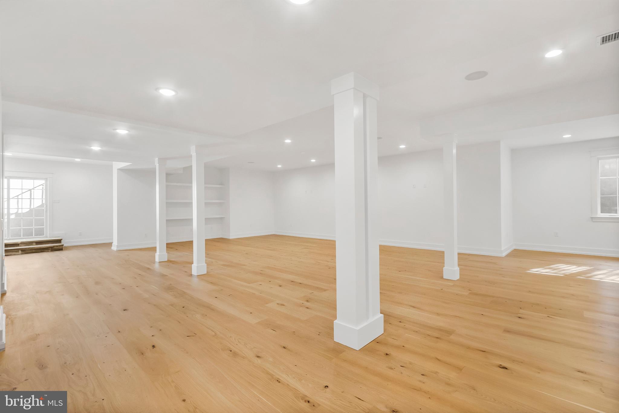 GLADWYNE - Residential